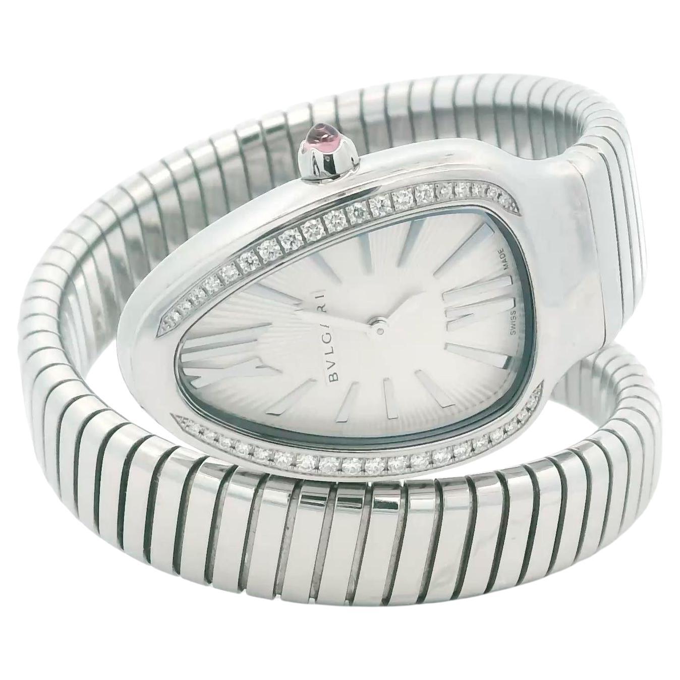 Bvlgari Serpenti SP35S Montre pour femme en acier inoxydable avec lunette en diamant.