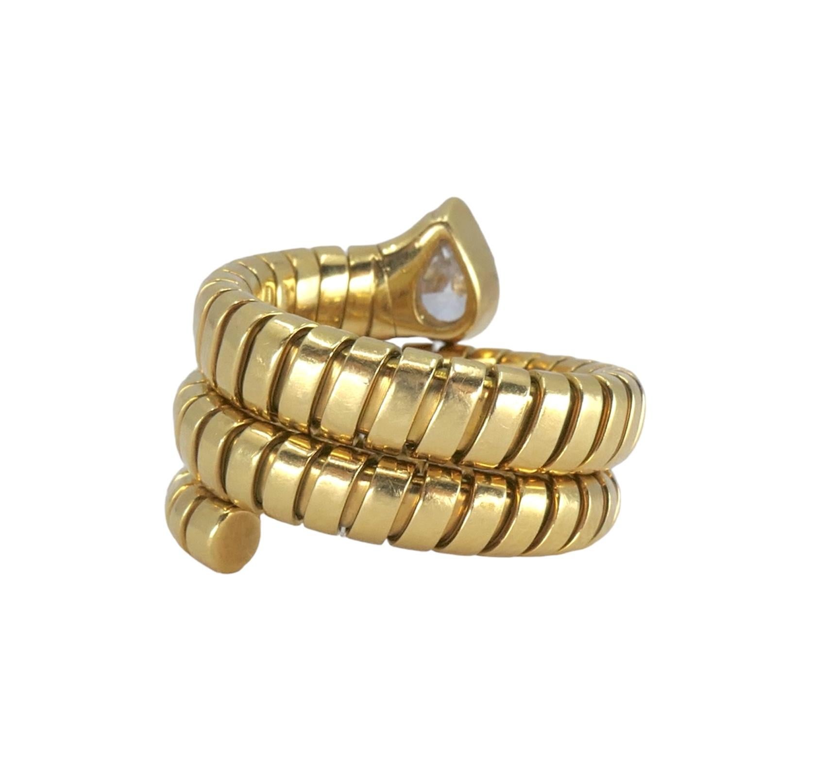 Bvlgari Serpenti Tubogas Gold Diamond Ring In Excellent Condition For Sale In Beverly Hills, CA