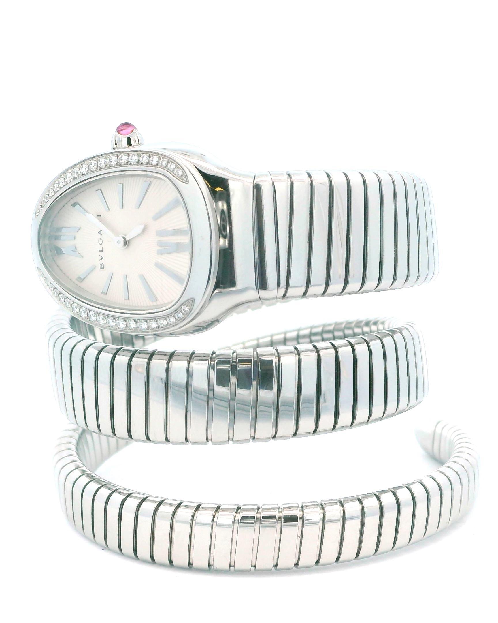 Bvlgari Serpenti Tubogas SP35S  Cadran en argent et lunette en diamant avec papiers Excellent état à Great Neck Plaza, NY