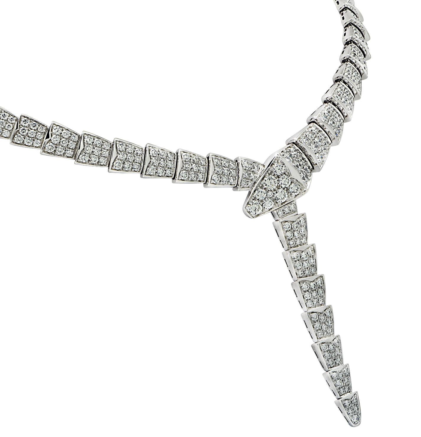 Modern Bvlgari Serpenti Viper 14.74 Carat Diamond Necklace  For Sale