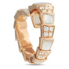 Anello Bvlgari Serpenti Viper in oro rosa 18 carati con diamanti e madreperla n. 5156
