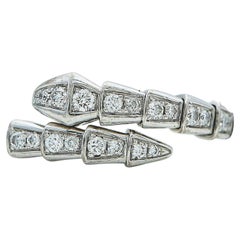 Anello Bvlgari Serpenti Viper in oro bianco 18 carati e diamanti