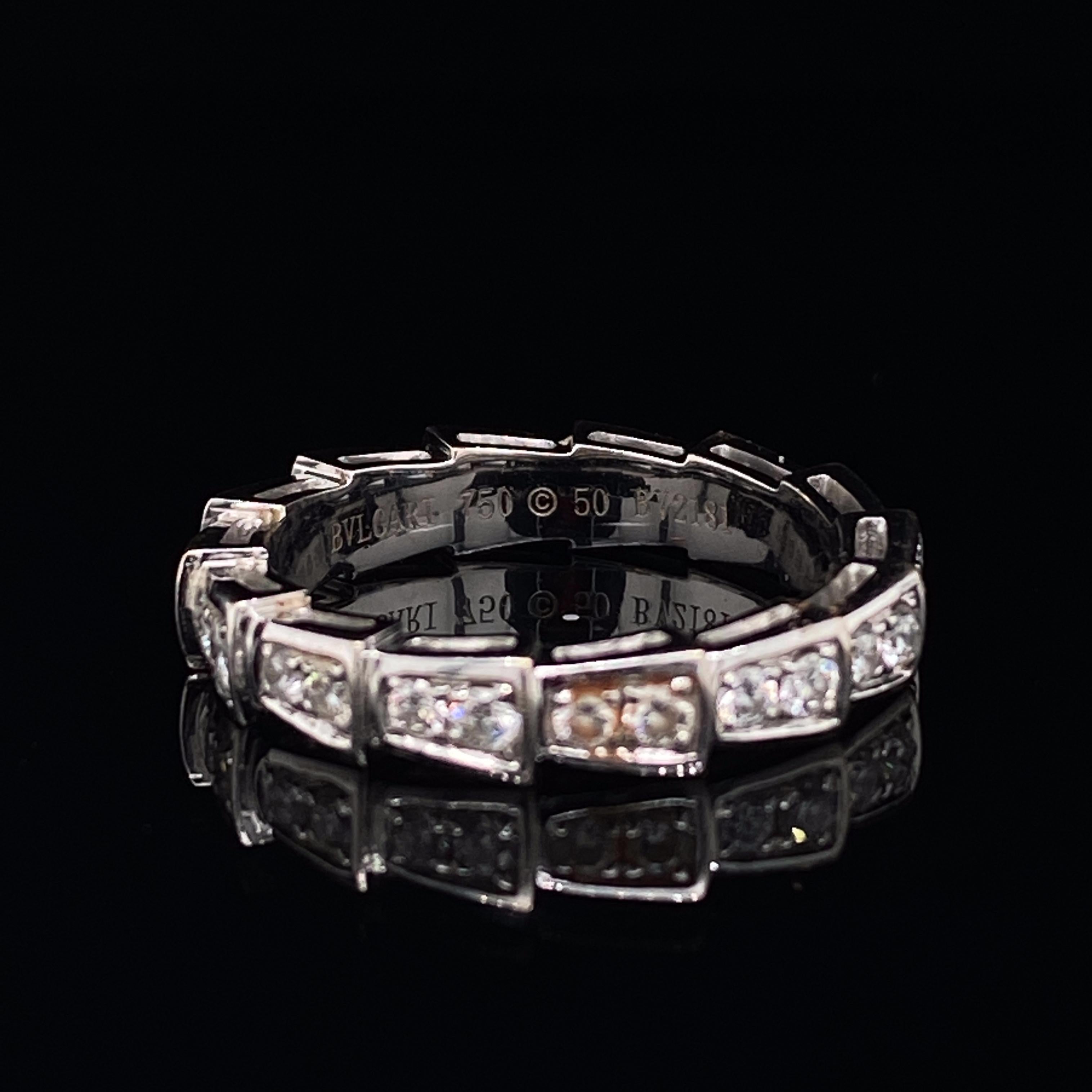 Modern Bvlgari Serpenti Viper Diamond Ring 18 Karat White Gold