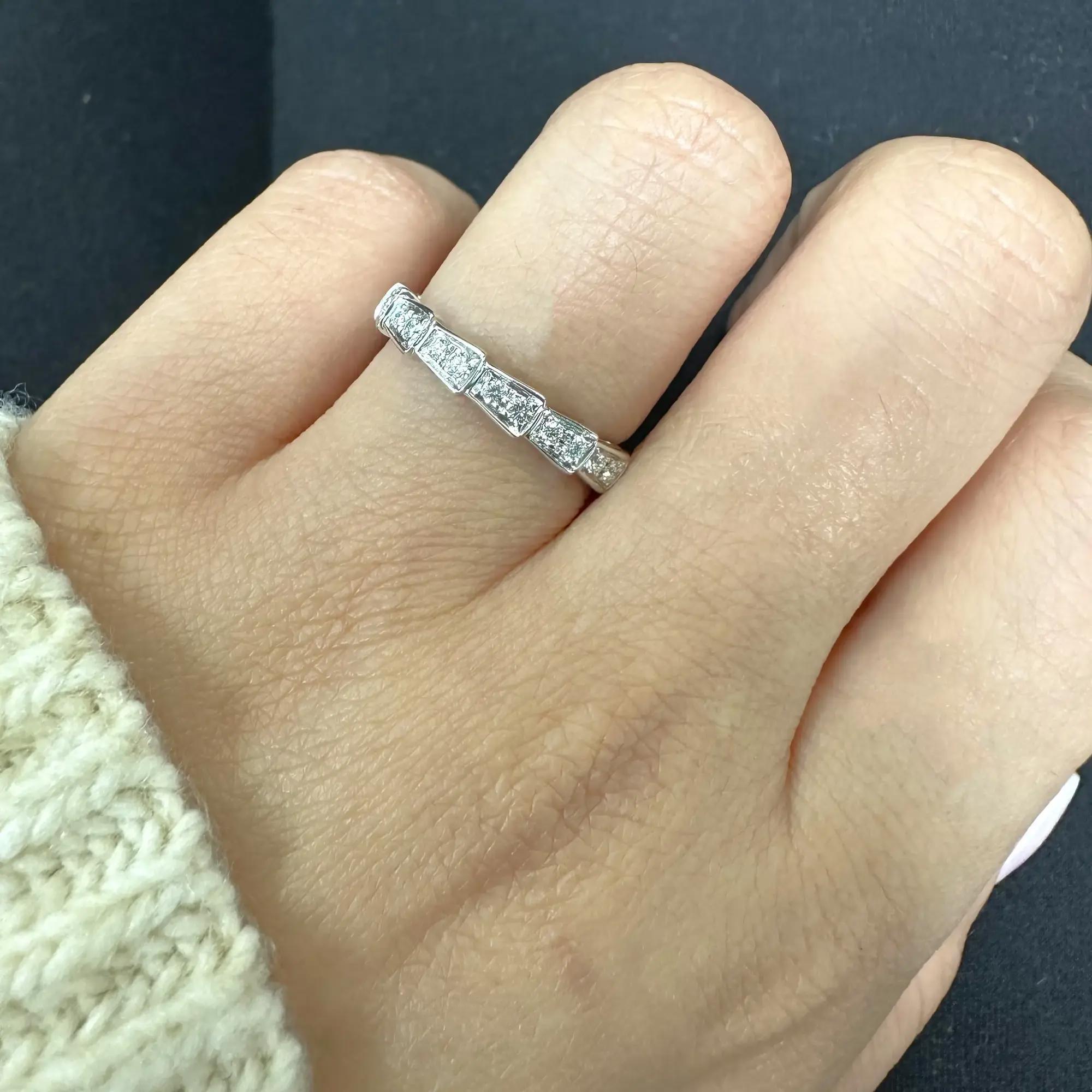 Modern Bvlgari Serpenti Viper Diamond Wedding Ring 18K White Gold Size 54 US 7 For Sale