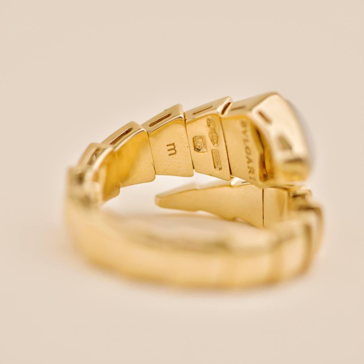 Bvlgari Serpenti Viper Mother Of Pearl 18K Yellow Gold Ring Size M For Sale 3