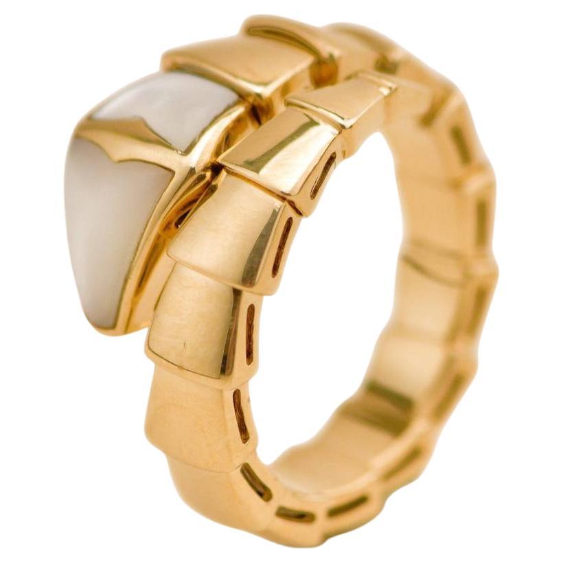 Bvlgari Serpenti Viper Mother Of Pearl 18K Yellow Gold Ring Size M For Sale