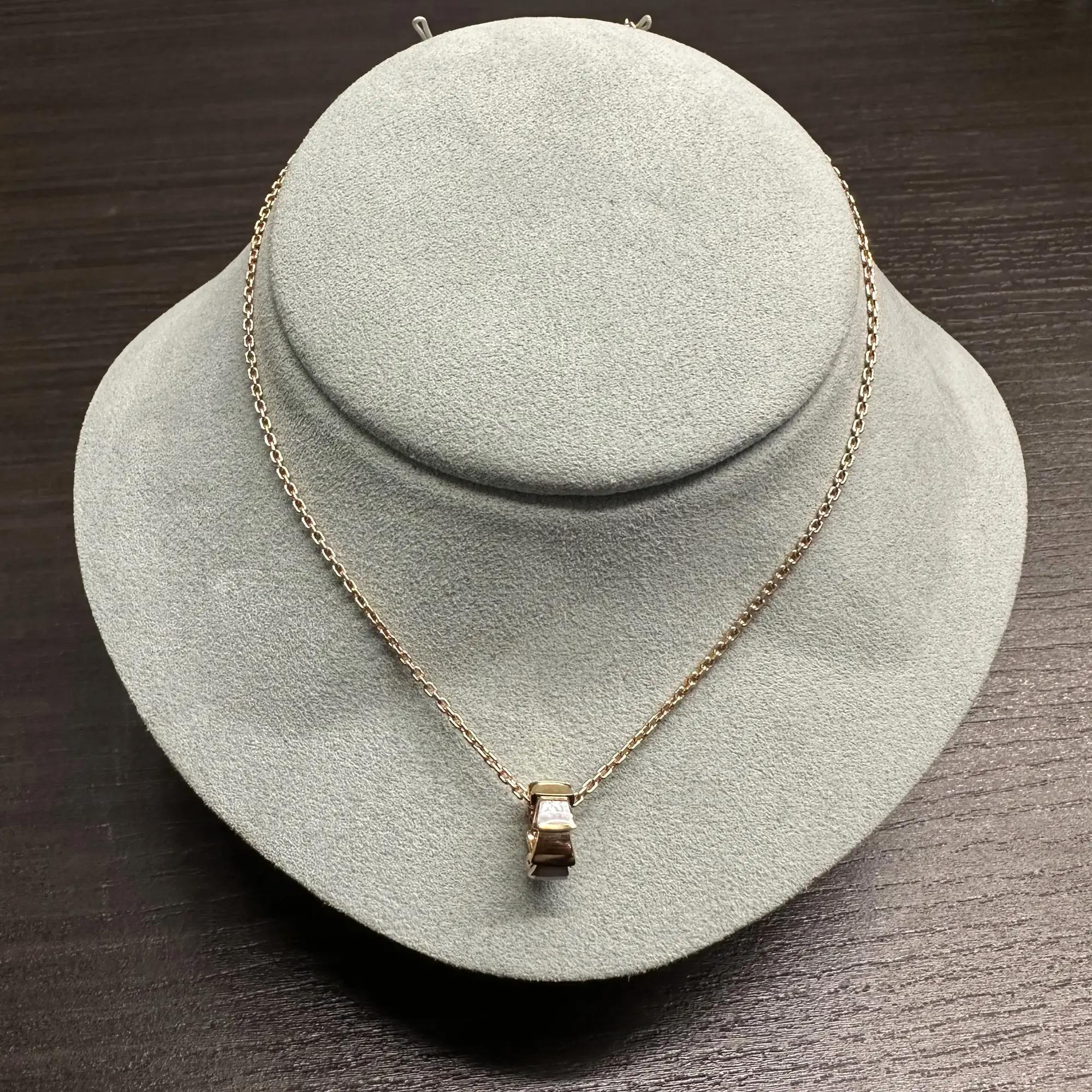 Bvlgari Serpenti Viper Mother Of Pearl Pendant Necklace 18K Rose Gold 17.5 In For Sale 1