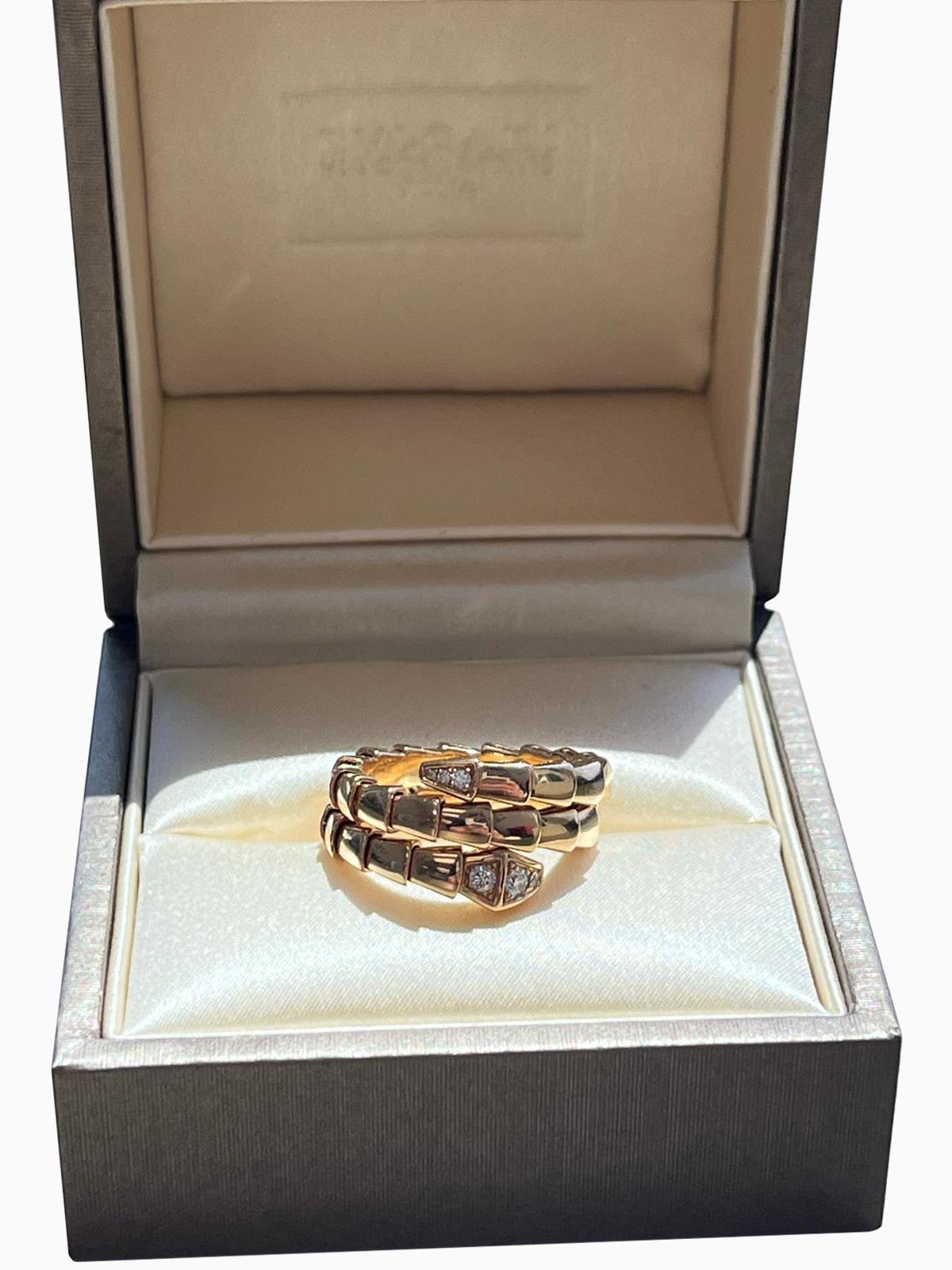 Round Cut Bvlgari Serpenti Viper Two-Coil Pave Diamonds Snake Ring 18k Rose Gold For Sale
