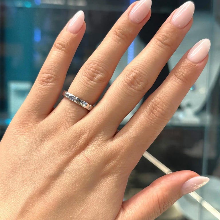 Serpenti wedding band deals