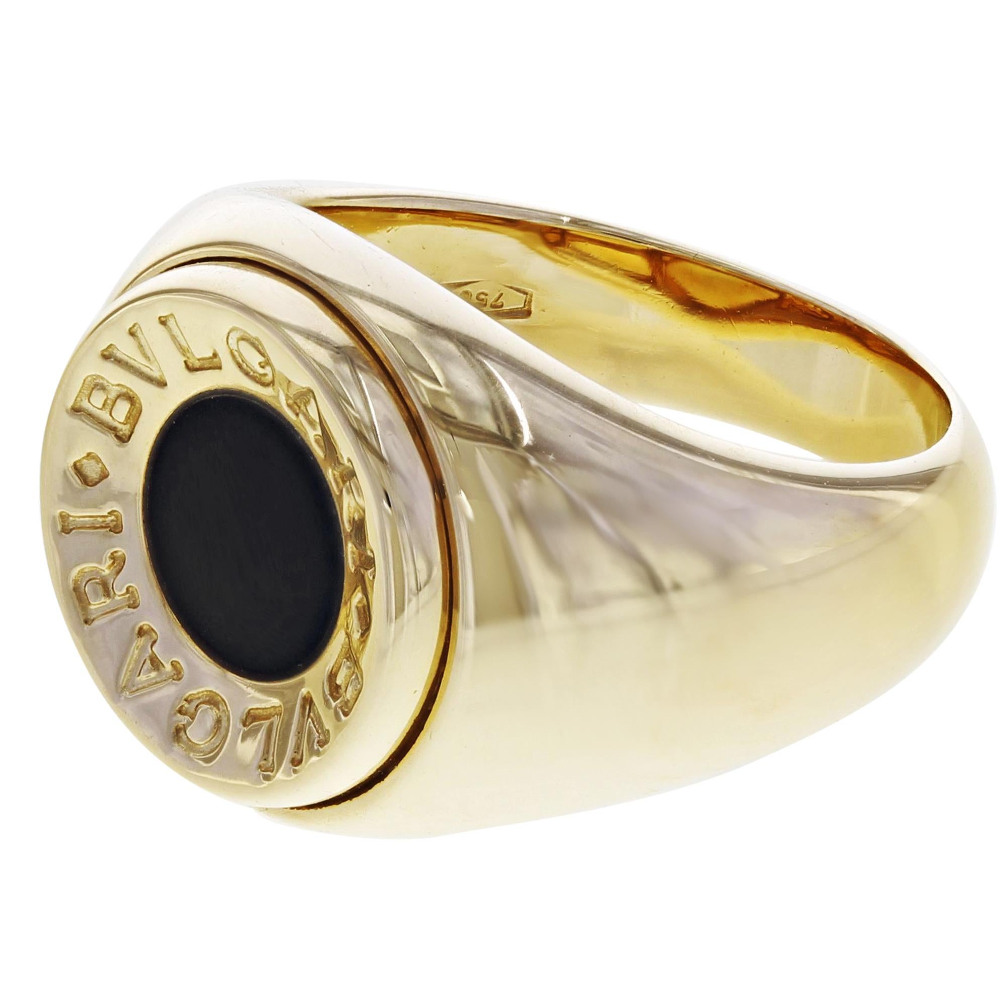 Bvlgari Signet 18 Karat Yellow Gold Black Onyx Ring 17.6 g In Excellent Condition In New York, NY