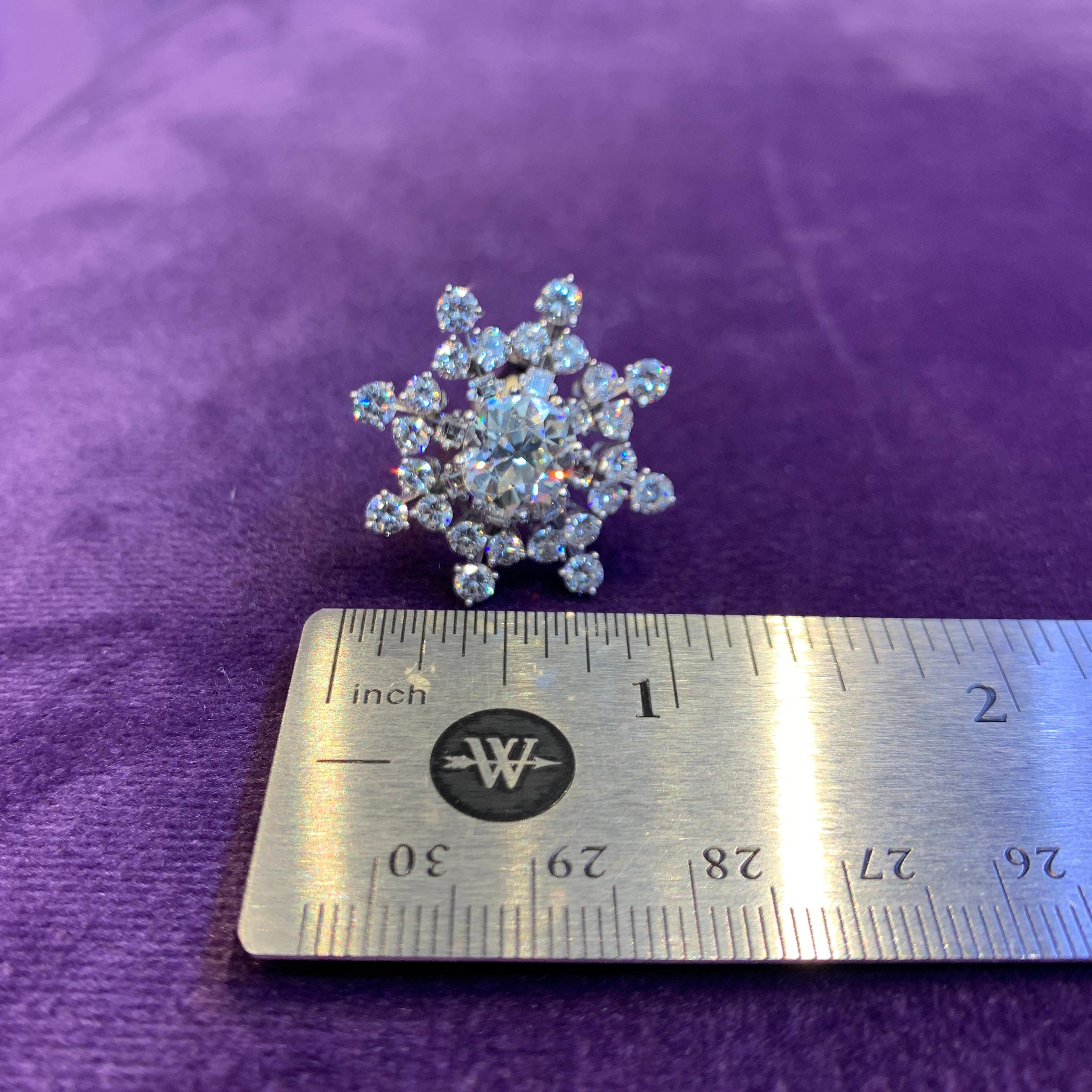 Schneeflocken-Diamant-Ohrringe von Bvlgari im Angebot 6