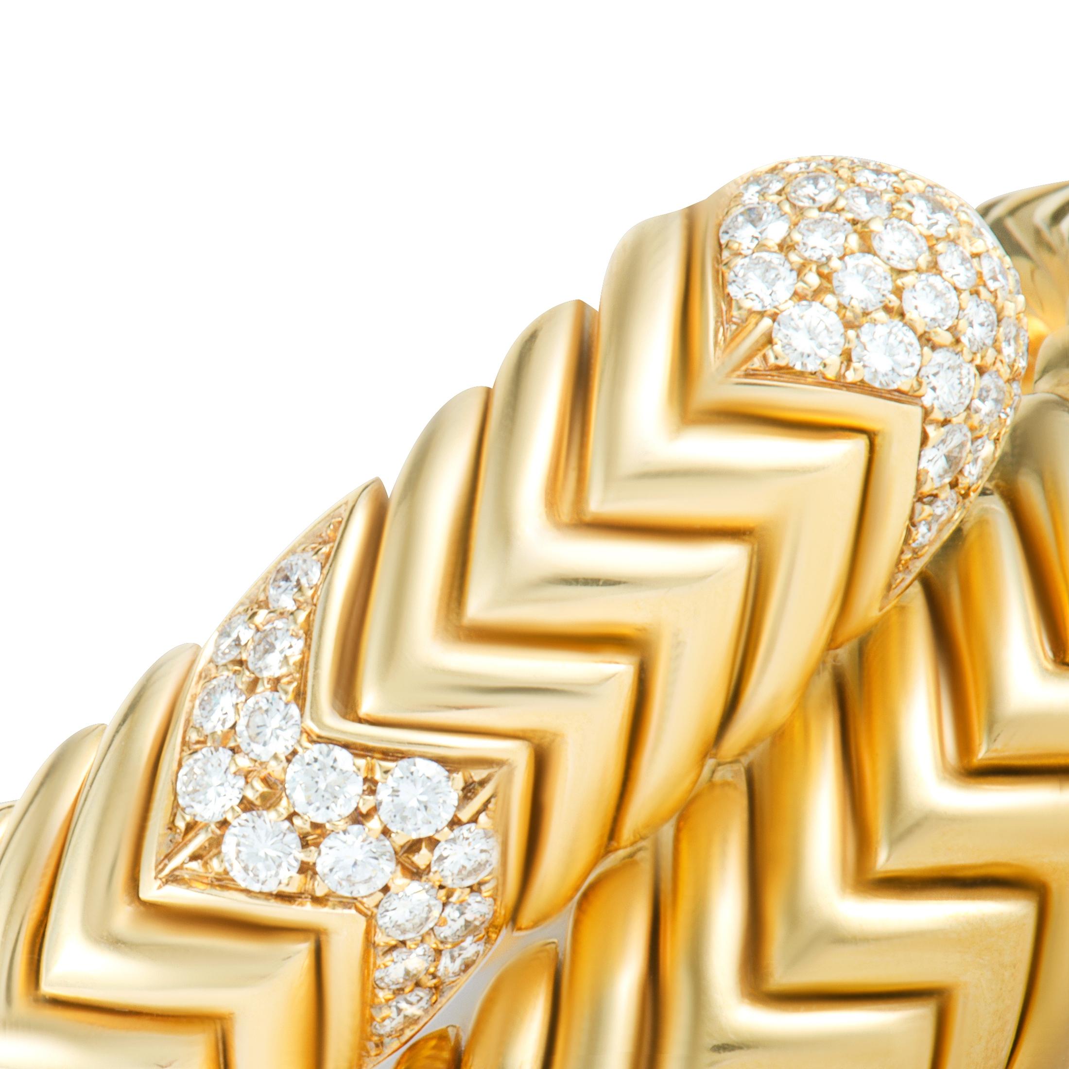Bvlgari Spiga 18 Karat Yellow Gold Diamond Pave Bangle Bracelet In Excellent Condition In Southampton, PA