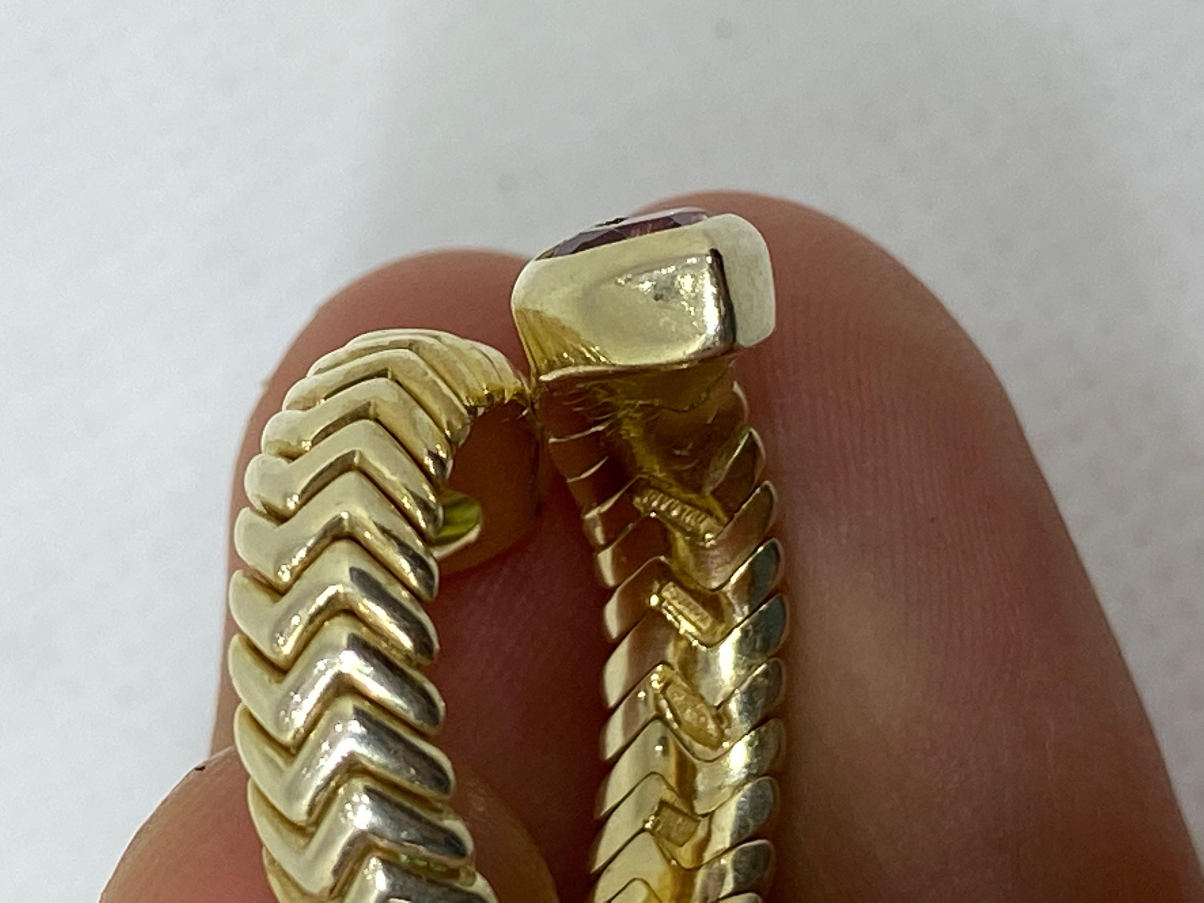 Bvlgari Spiga Herzringe aus 18 Karat Gelbgold mit Peridot und Turmalin im Angebot 7