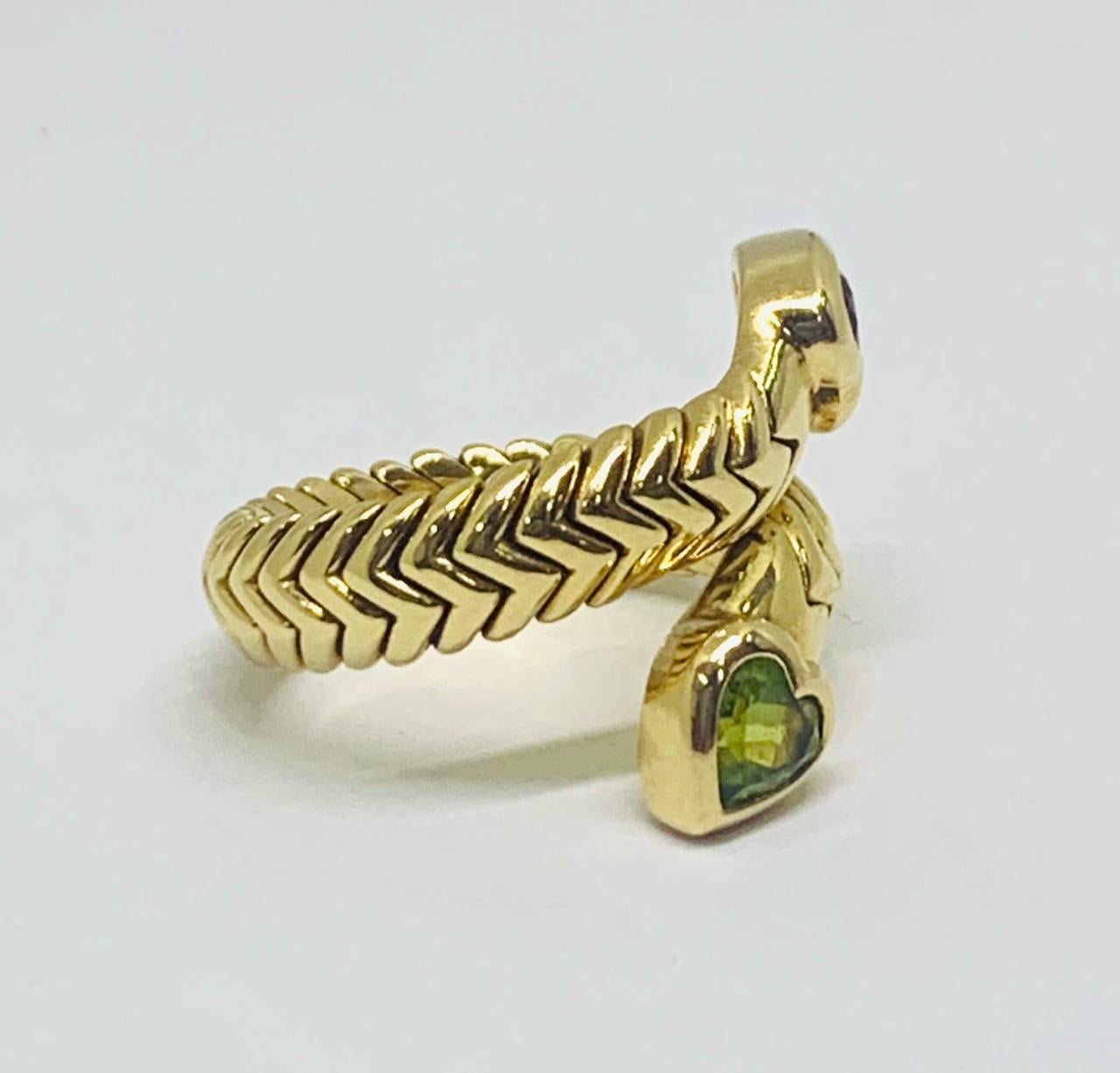 Bvlgari Spiga Herzringe aus 18 Karat Gelbgold mit Peridot und Turmalin im Zustand „Gut“ im Angebot in Forest Hills, NY