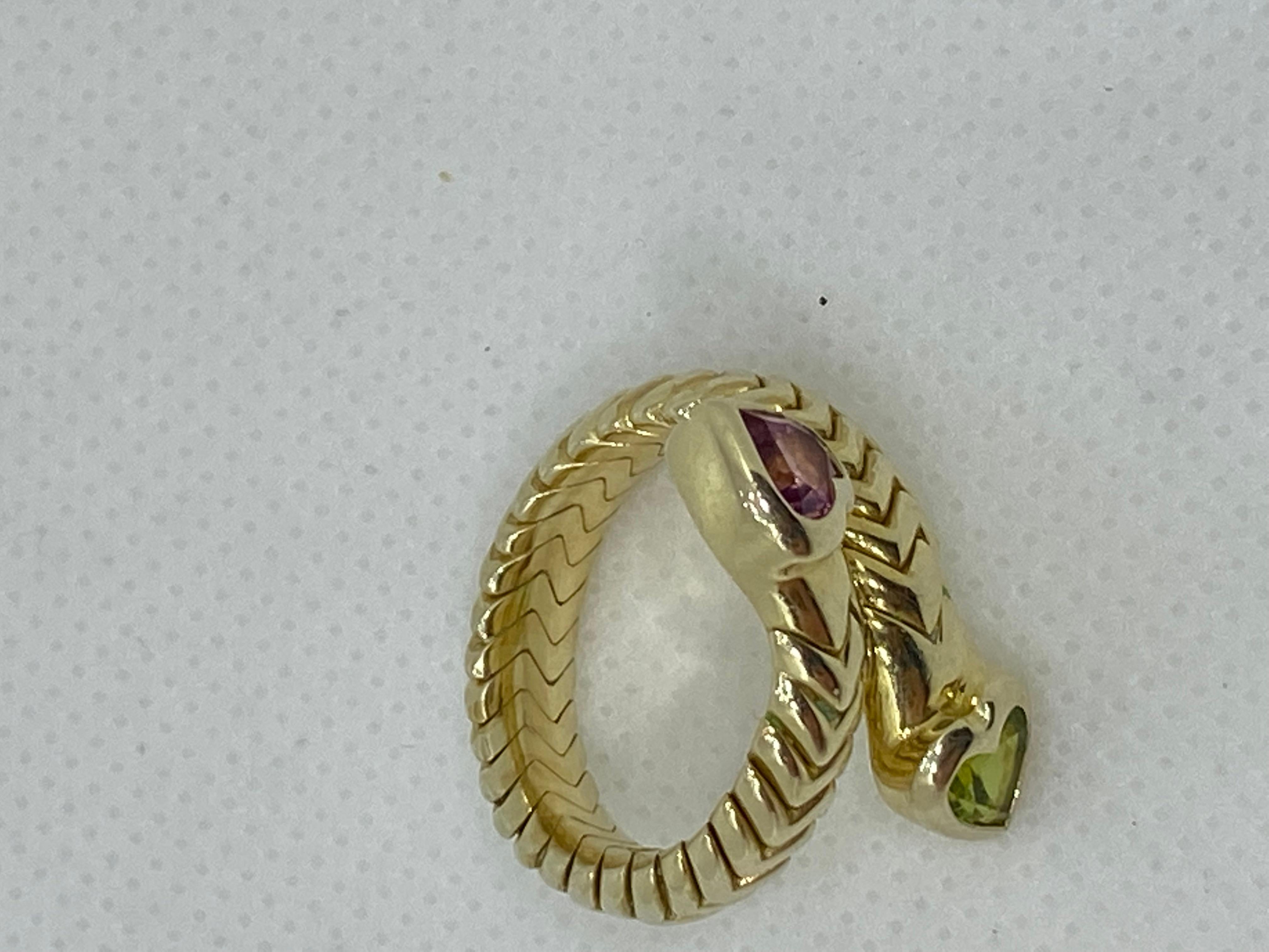 Bvlgari Spiga Herzringe aus 18 Karat Gelbgold mit Peridot und Turmalin im Angebot 3