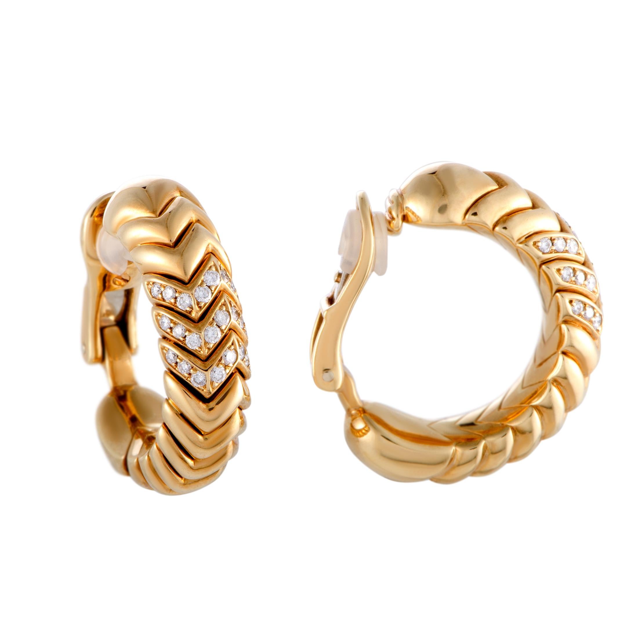 Bvlgari Spiga 18 Karat Yellow Gold Diamond Pave Hoop Clip-On Earrings In Excellent Condition In Southampton, PA