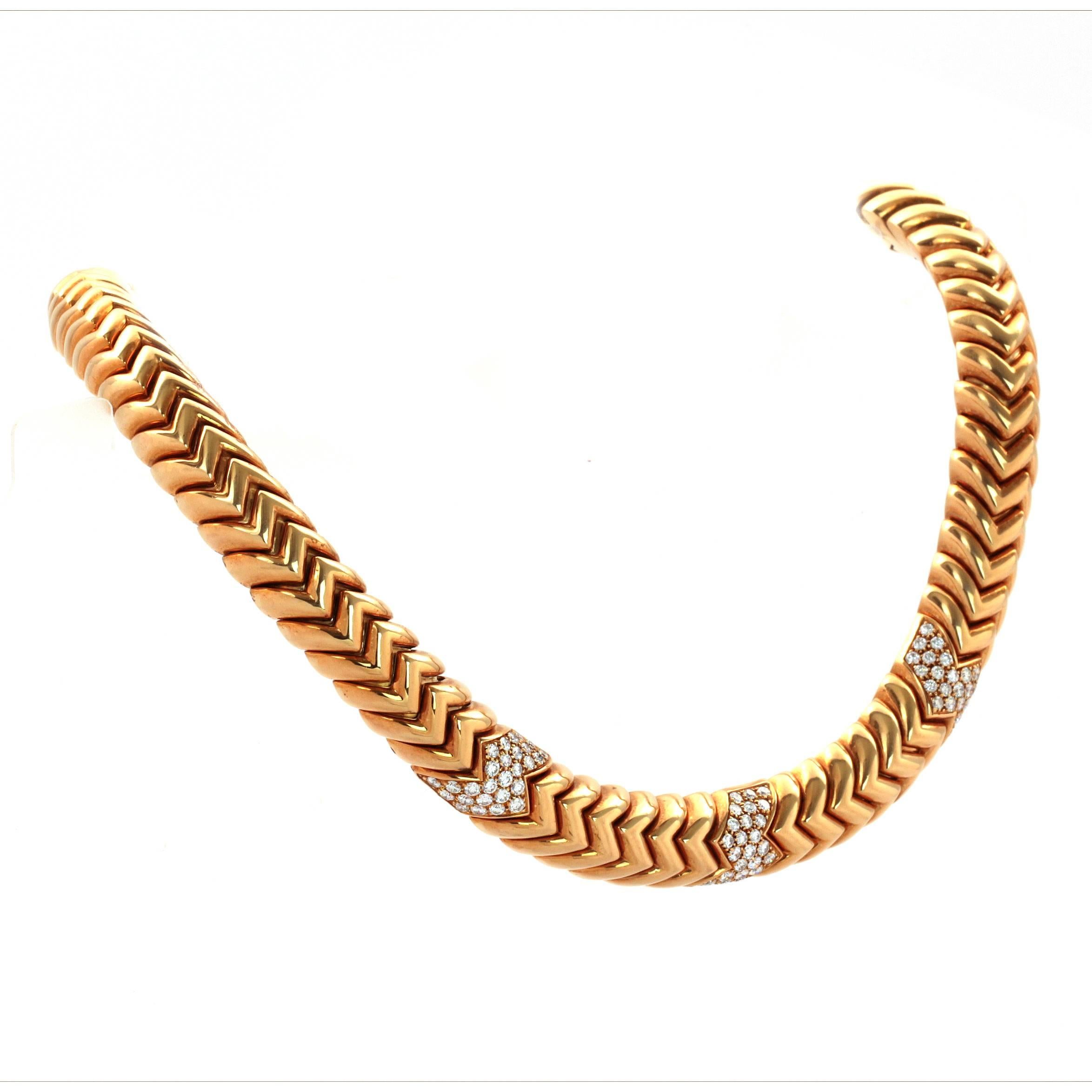 Bvlgari Spiga 4.05 Carat Diamond Gold Snake Choker Necklace In Excellent Condition In Los Angeles, CA