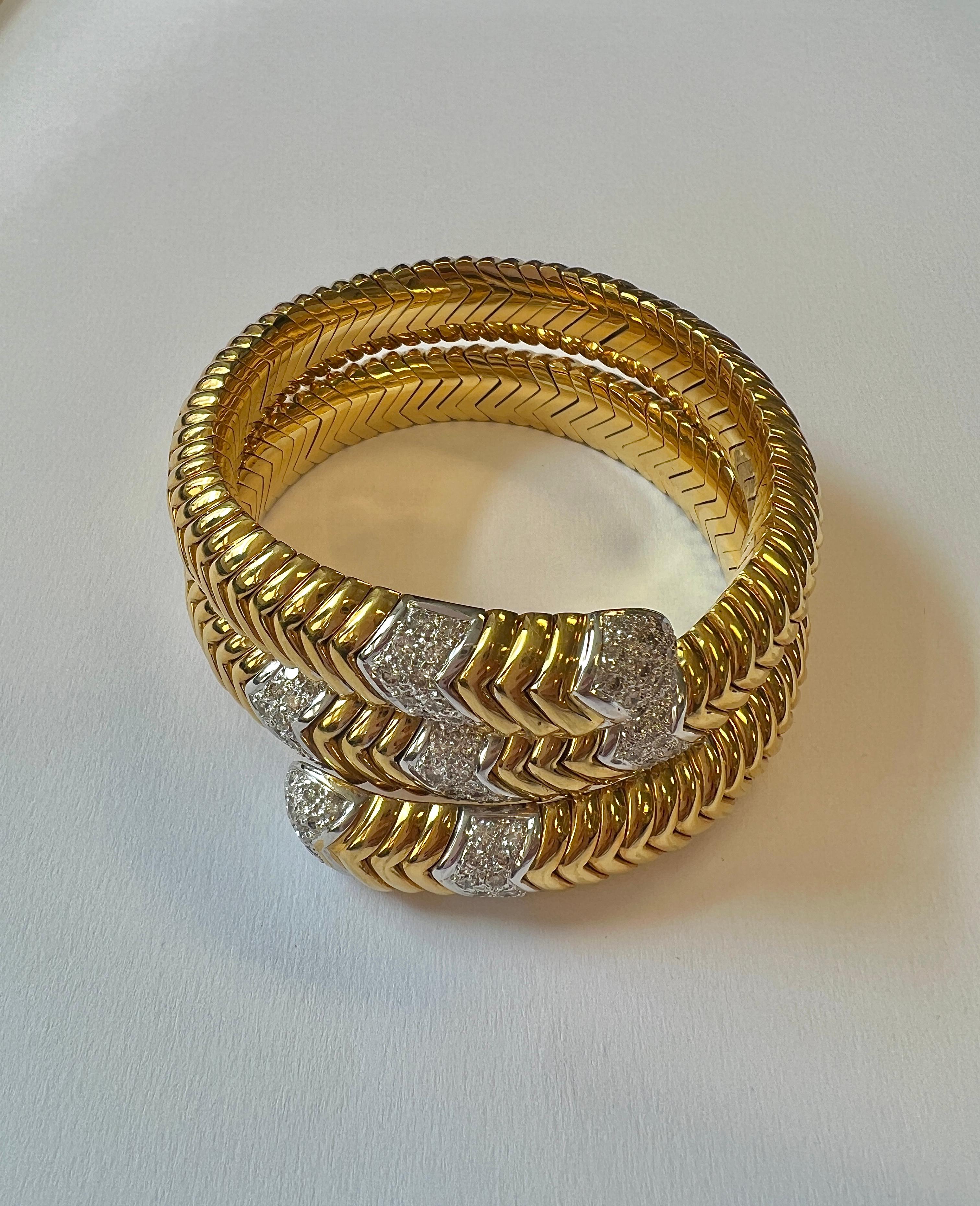 Diamond White and Yellow Gold Bracelet Corte brillante en venta