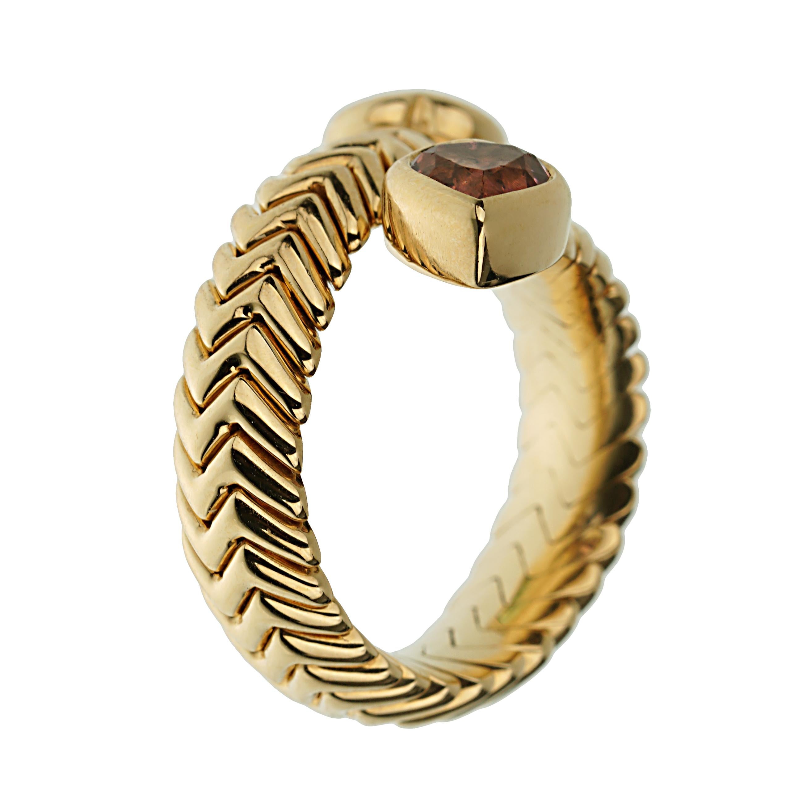 Anillo de cóctel Bvlgari Spiga Turmalina Peridoto Oro Amarillo en Excelente estado para la venta en Feasterville, PA