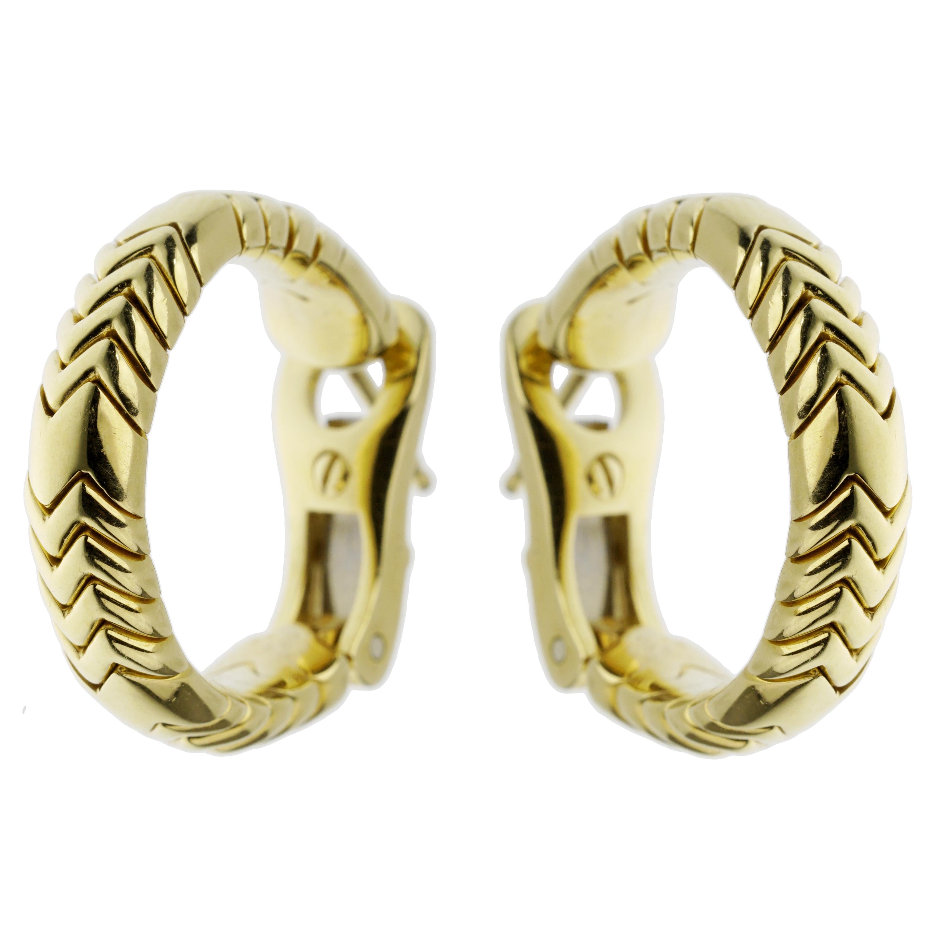 Bvlgari Spiga Vintage Gelbgold Creolen Ohrringe im Zustand „Hervorragend“ im Angebot in Feasterville, PA