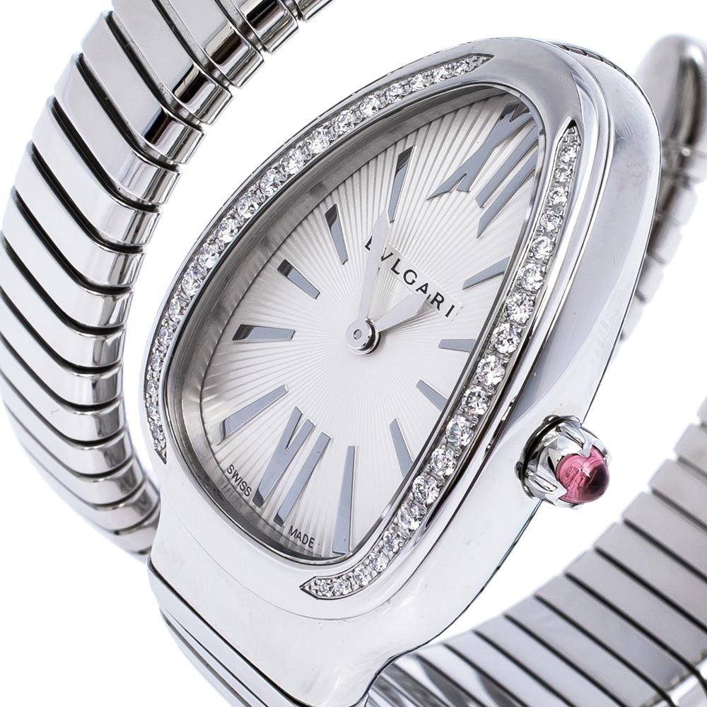 Exuding glamour and unique style, the wristwatch is a melange of Bvlgari's two most iconic designs, the Serpenti and Tubogas. The stainless steel body, spiralled twice, featuring the fine lines of Tubogas technique represents the sensual curves of a
