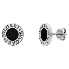 Clous d'oreilles