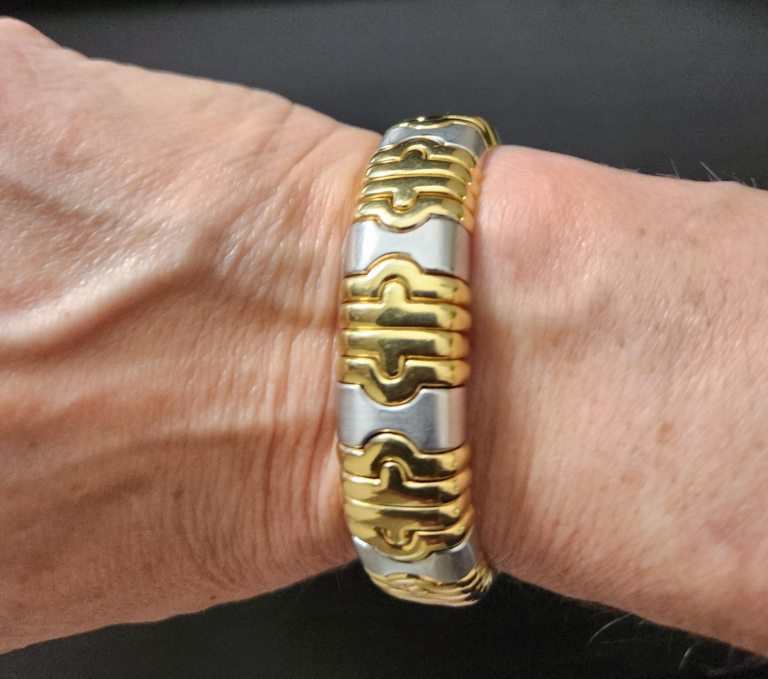 Bvlgari Style Parentesi Armband mit Scharnier aus 18 Karat Gold und Stahl im Angebot 4