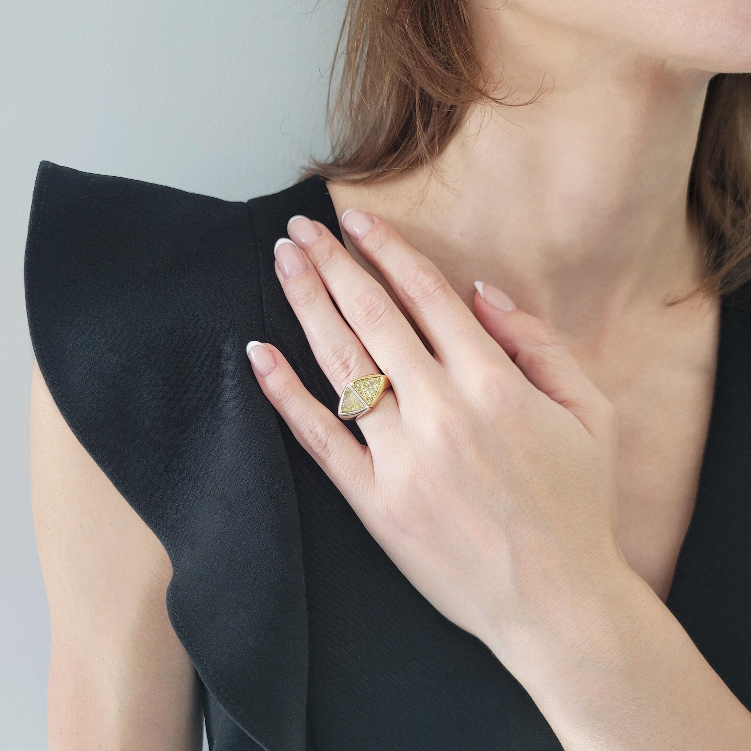 Artiste BVLGARI   toi et moi  Bague en diamant jaune t en vente