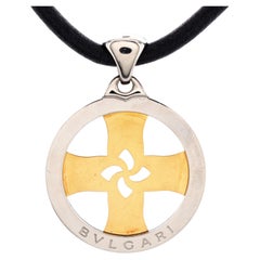 Bvlgari Tondo Kreuz-Anhänger-Halskette aus Edelstahl mit 18 Karat Gelbgold
