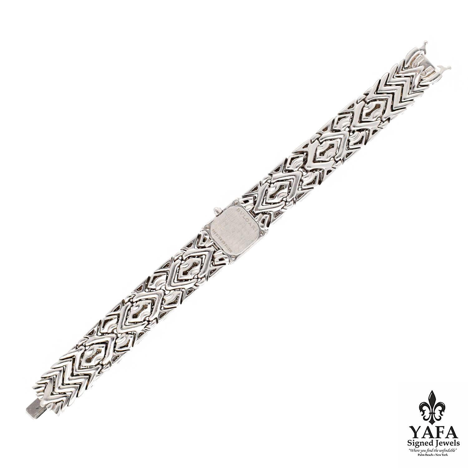 BVLGARI Trika 18K White Gold All Diamond Pave Watch In Excellent Condition For Sale In New York, NY