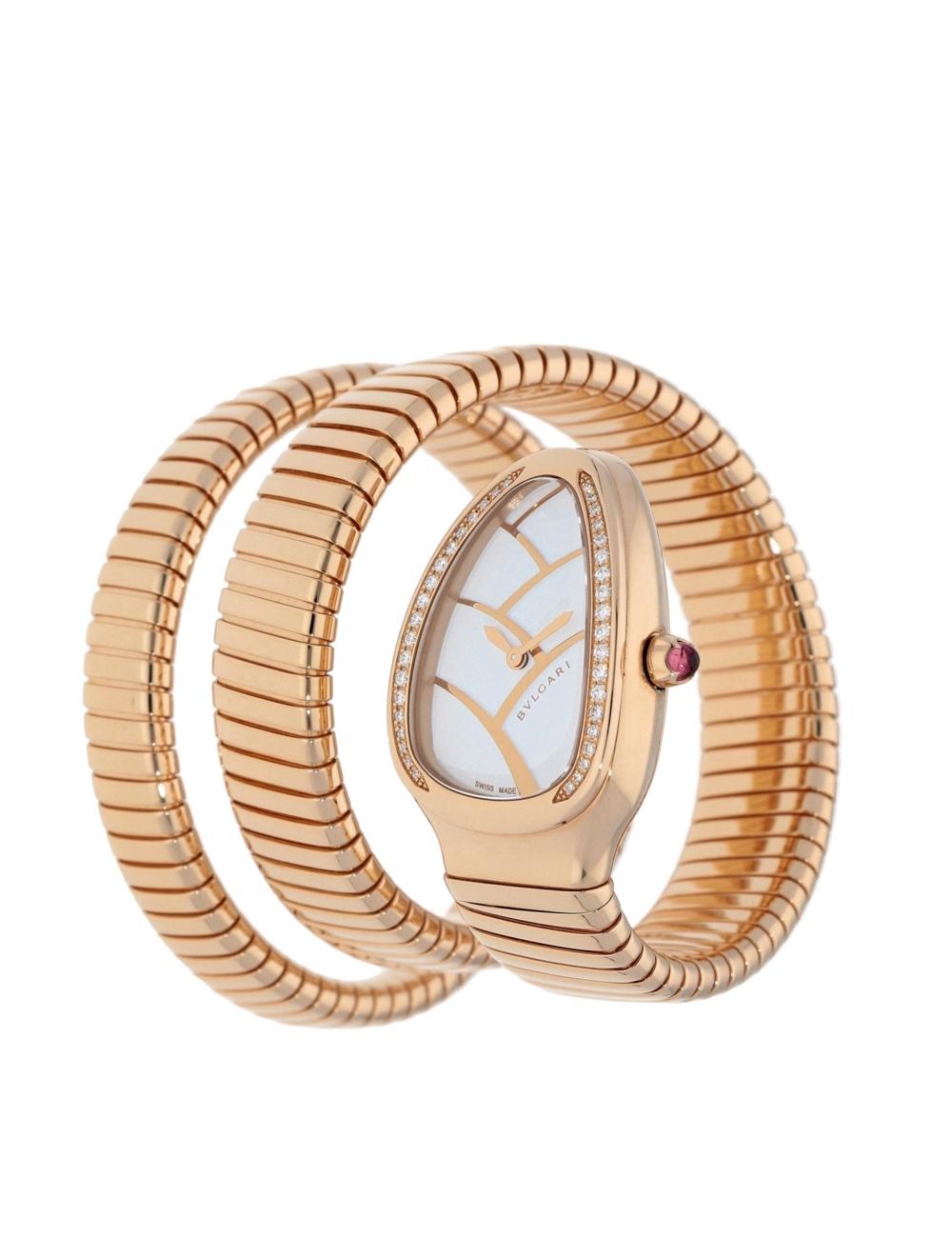 Gender: Women
Case material: Rose Gold
Dial color: White
Strap material: Rose Gold
Movement: Quartz Battery
Reference number: 102450
Water resistance: 30 m (98 ft)
Crystal: Sapphire Glass
Case Diameter [mm]: 35.0
Internal Reference: 10107658

The