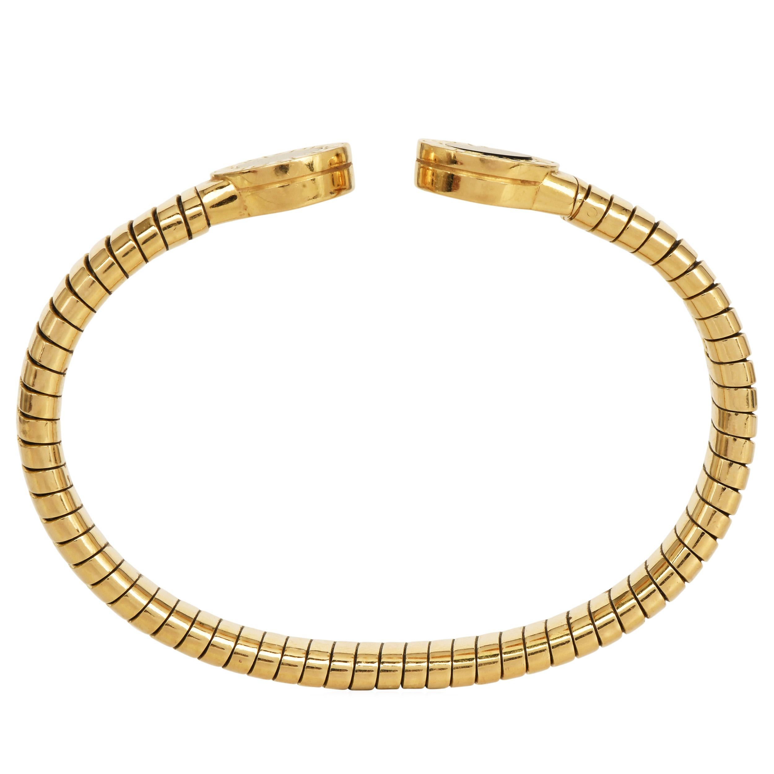 De las mujeres Bvlgari  Tubogas Brazalete brazalete Bulgari de ónix de oro amarillo de 18 quilates en venta