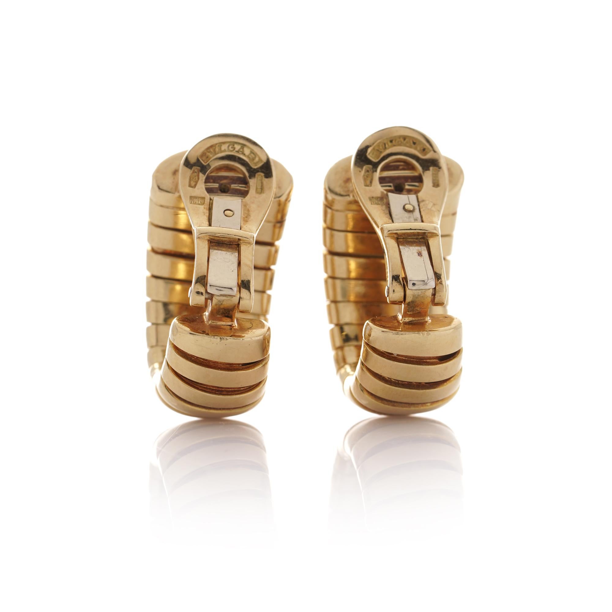 Bvlgari Tubogas Link Earrings 18kt. Gold, 1980's In Good Condition For Sale In Braintree, GB