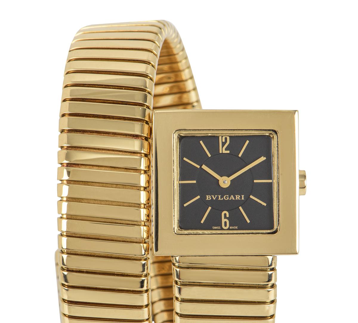 A women's yellow gold 22mm Quadrato Tubogas with a black dial concealed by sapphire glass. The case has an unusual square bezel which is 18-carat yellow gold.

Featuring an iconic yellow gold snake style bracelet gives this the potential to be a