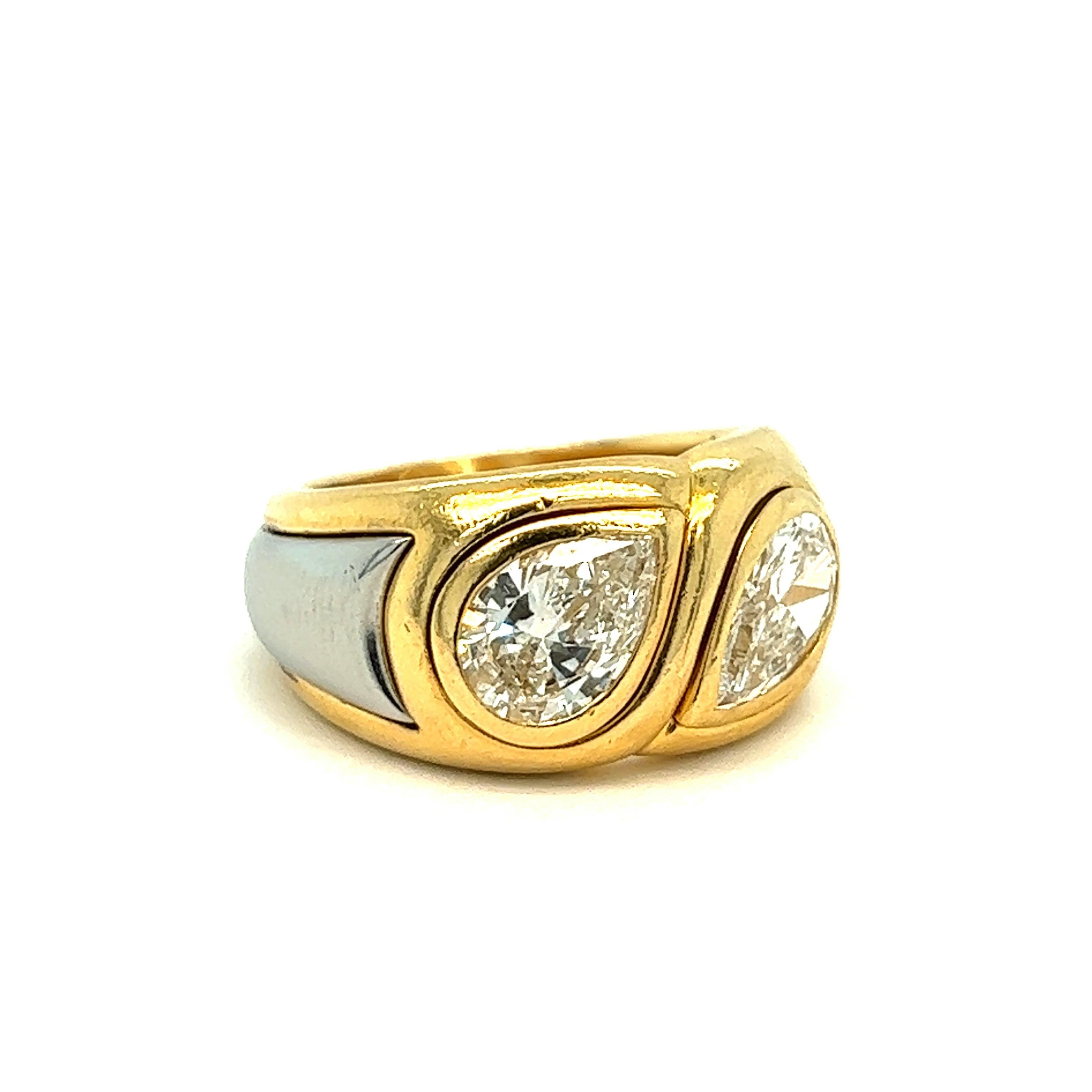 Women's Bvlgari Two Pear-Shaped Diamond Gold Ring For Sale