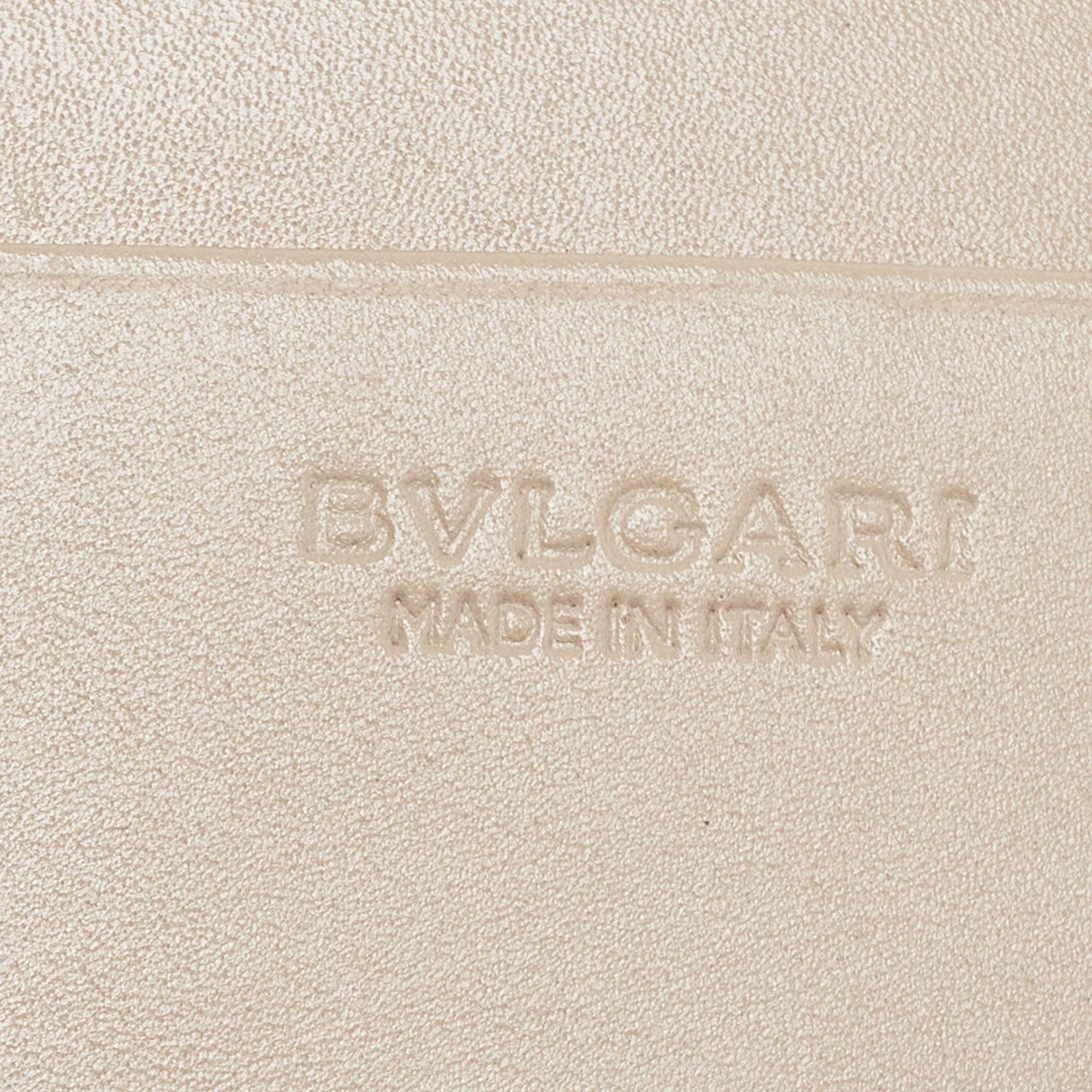 Bvlgari Two Tone Beige Leather Bifold Long Wallet In New Condition In Dubai, Al Qouz 2