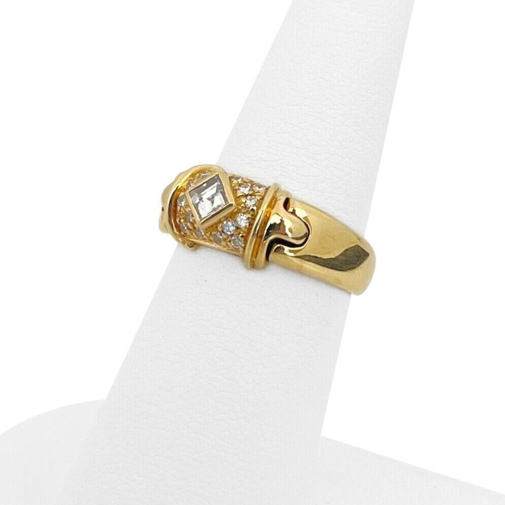 Bvlgari Vintage 18 Karat Yellow Gold and Vvs Diamond Ring, Italy  In Good Condition For Sale In Guilford, CT