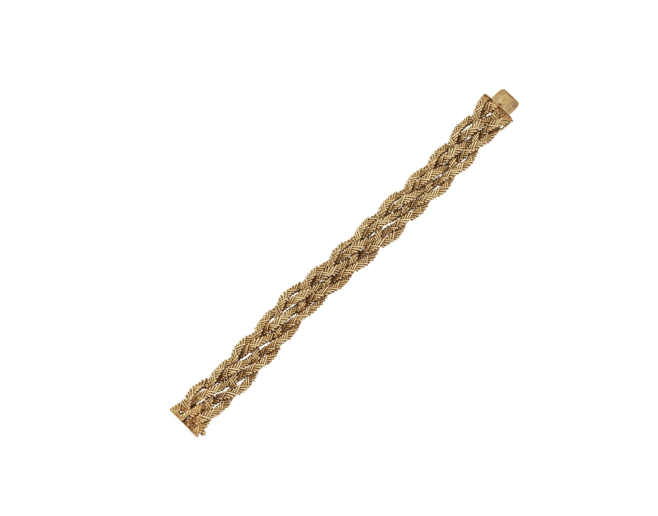 Bvlgari Vintage 18k Yellow Gold Braided Bracelet Excellent état - En vente à New York, NY