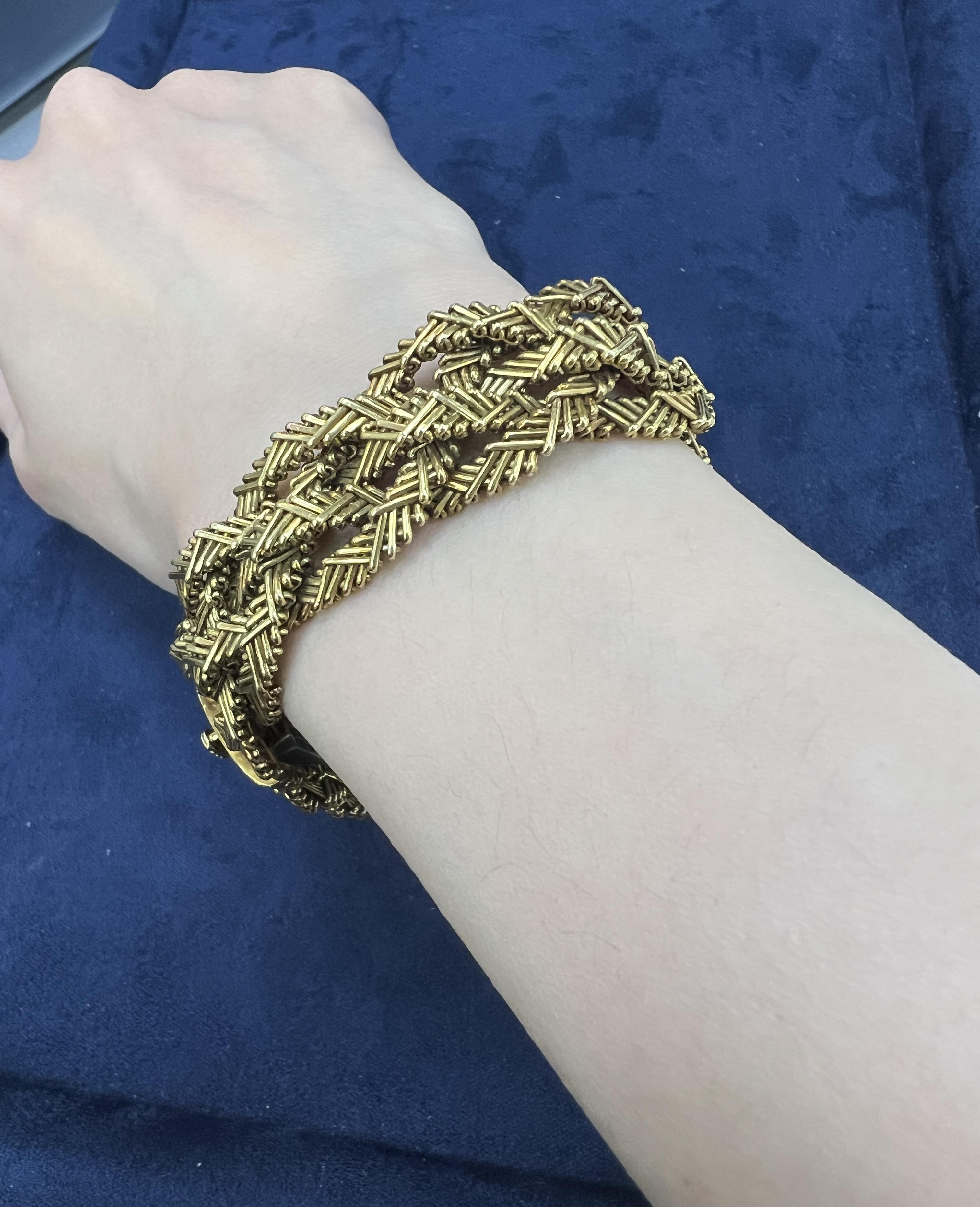 Bvlgari Vintage 18k Yellow Gold Braided Bracelet en vente 2