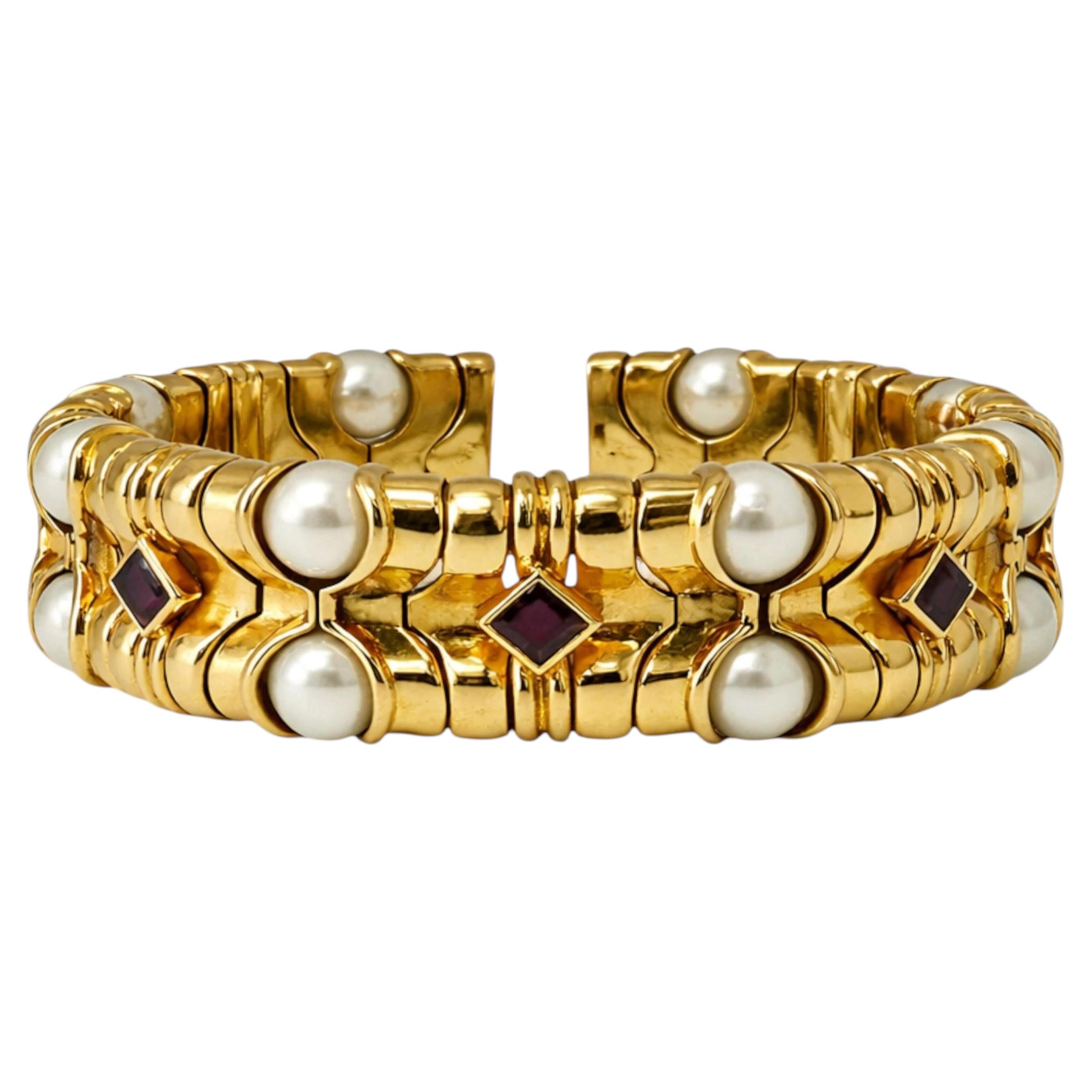 Bvlgari Bracciale d'epoca in oro giallo 18 carati con perle e rubini Estate