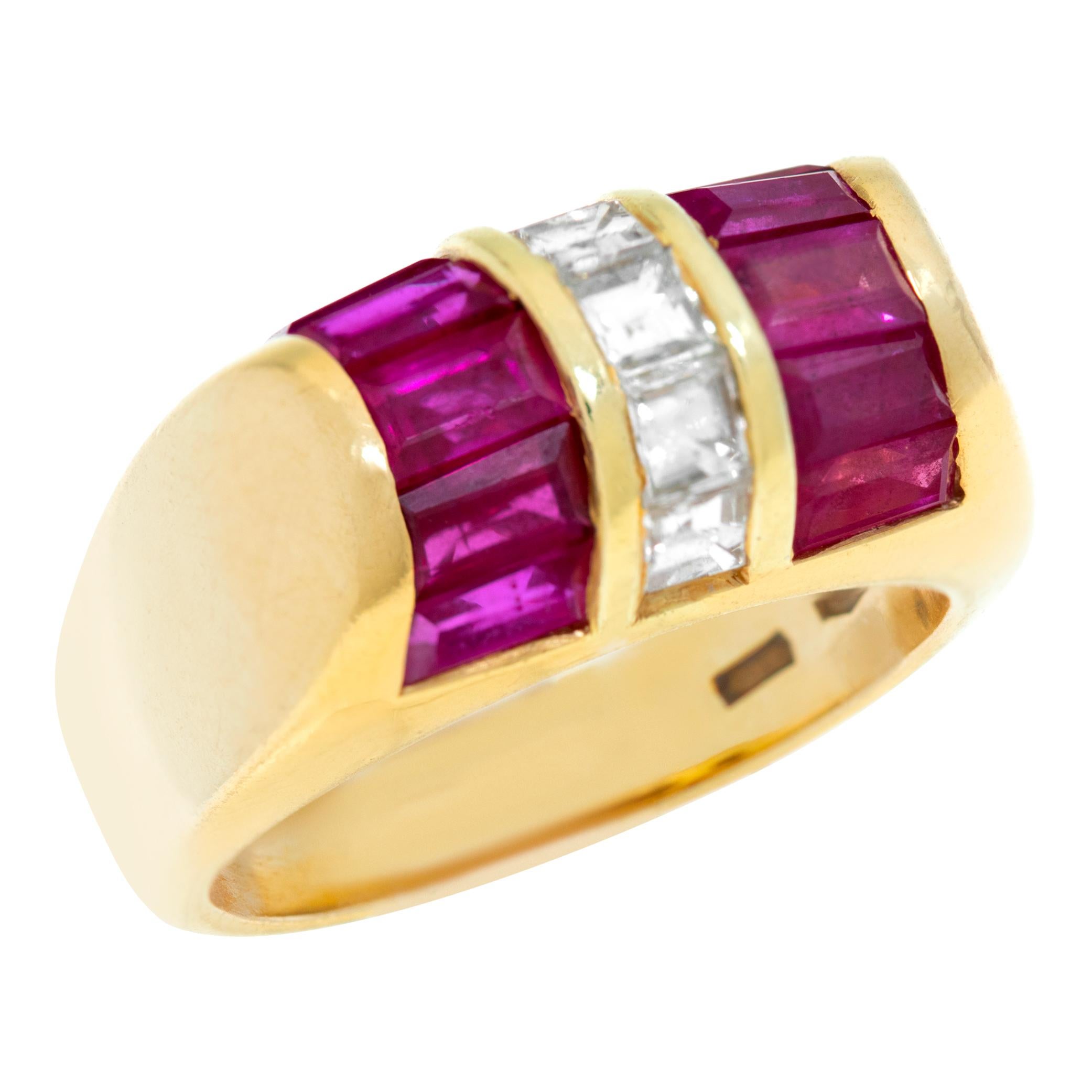 Bvlgari vintage emerald cut diamonds & baguettes rubies ring in yellow gold. In Excellent Condition For Sale In Surfside, FL