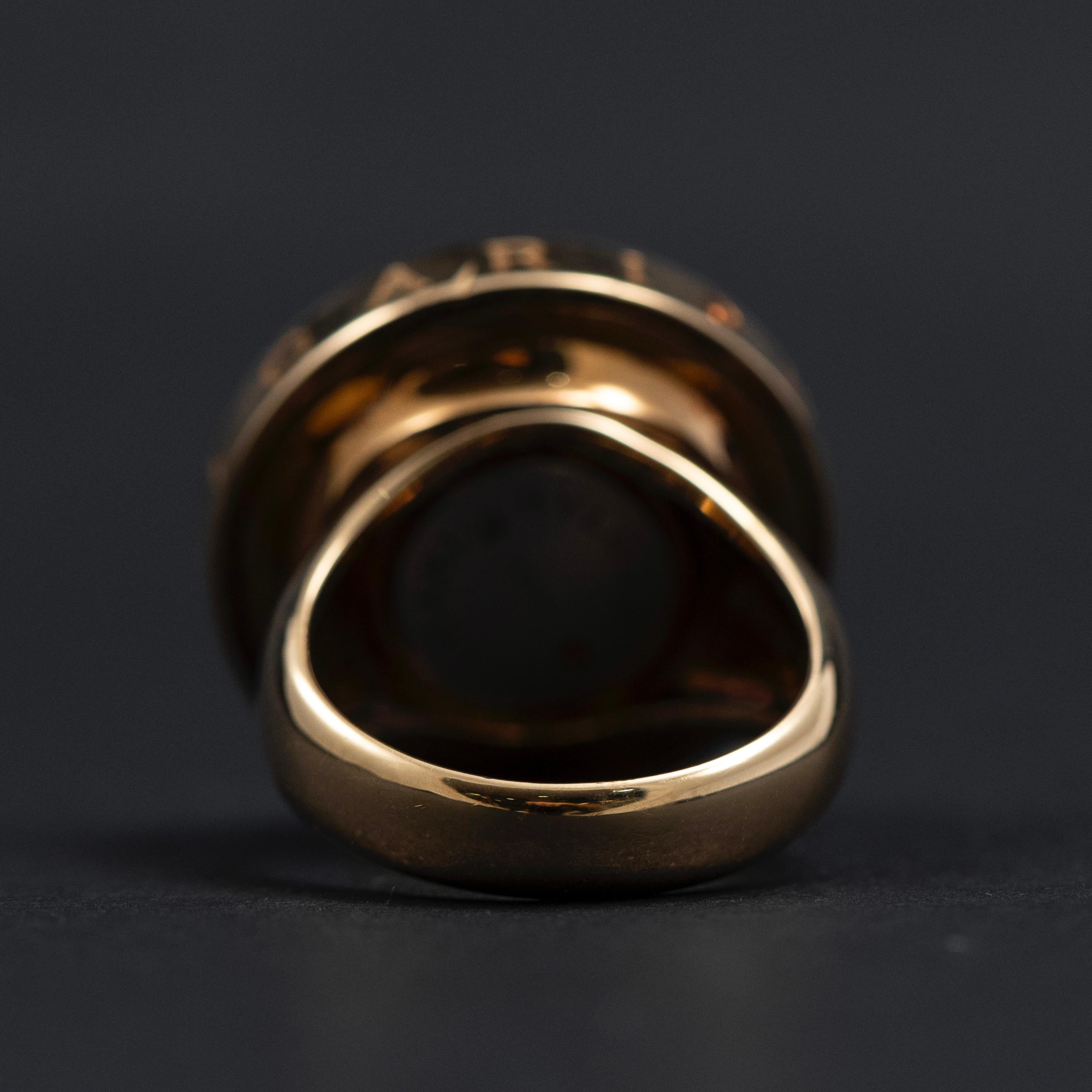 Bvlgari Anello ottico a rotazione in oro 18 carati vintage in madreperla, anni '90. in vendita 1