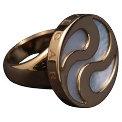 BVLGARI Vintage Mother of Pearl Spinning Optical Ring 18K Gold Italian 1990s