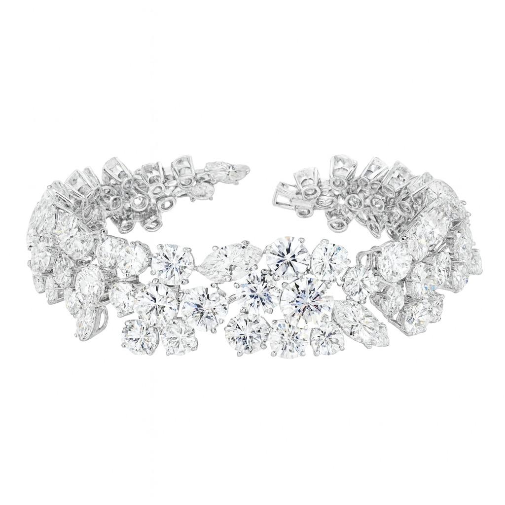 Art Déco Bracciale floreale in platino e diamanti d'epoca Bvlgari, circa anni '60 in vendita