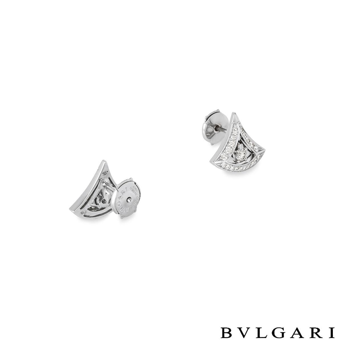 Bvlgari Boucles d'oreilles « Divas » en or blanc et diamants 354049 Excellent état à Mayfair, London, London