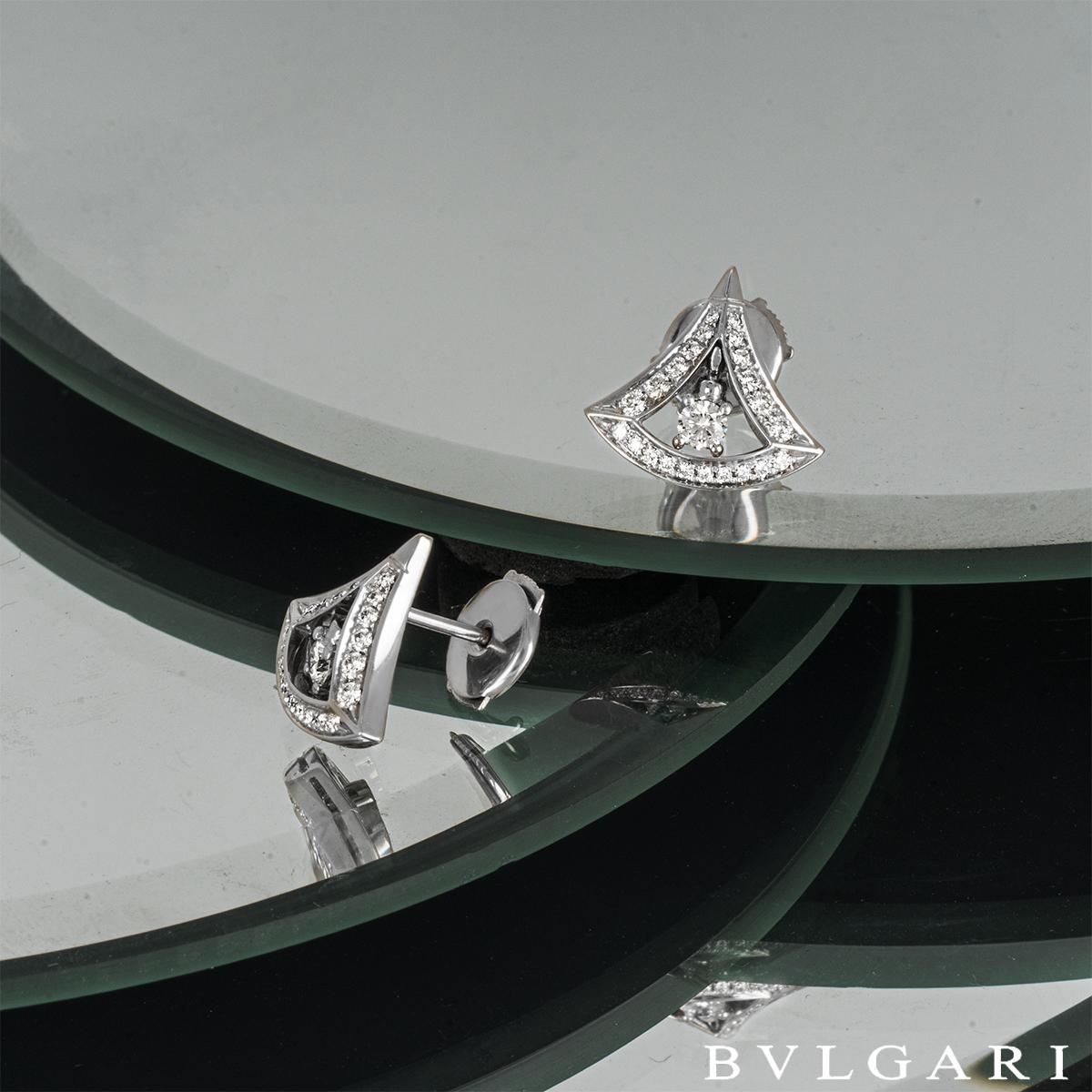 Bvlgari Boucles d'oreilles « Divas » en or blanc et diamants 354049 2