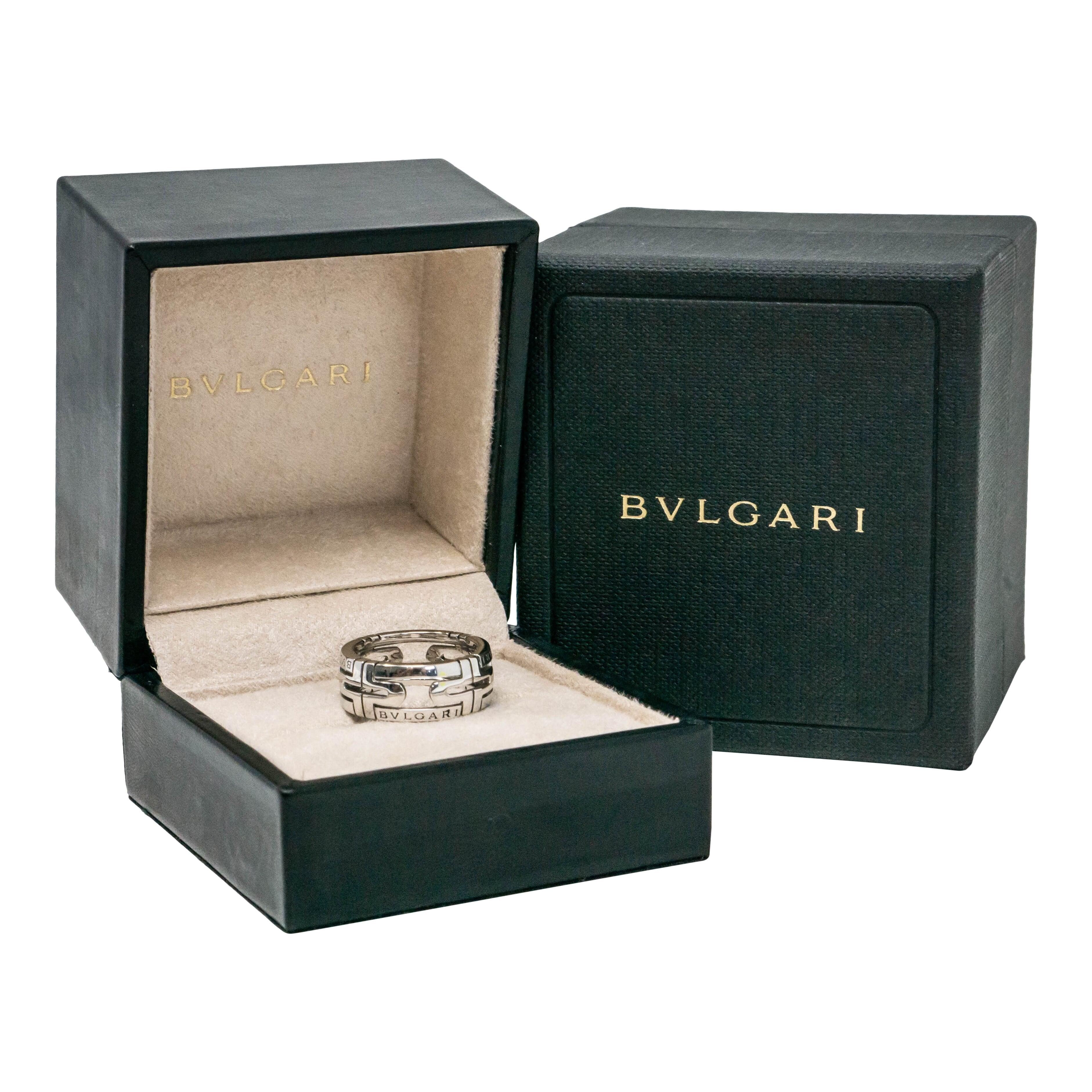 Bvlgari White Gold Ring In Excellent Condition For Sale In Miami, FL