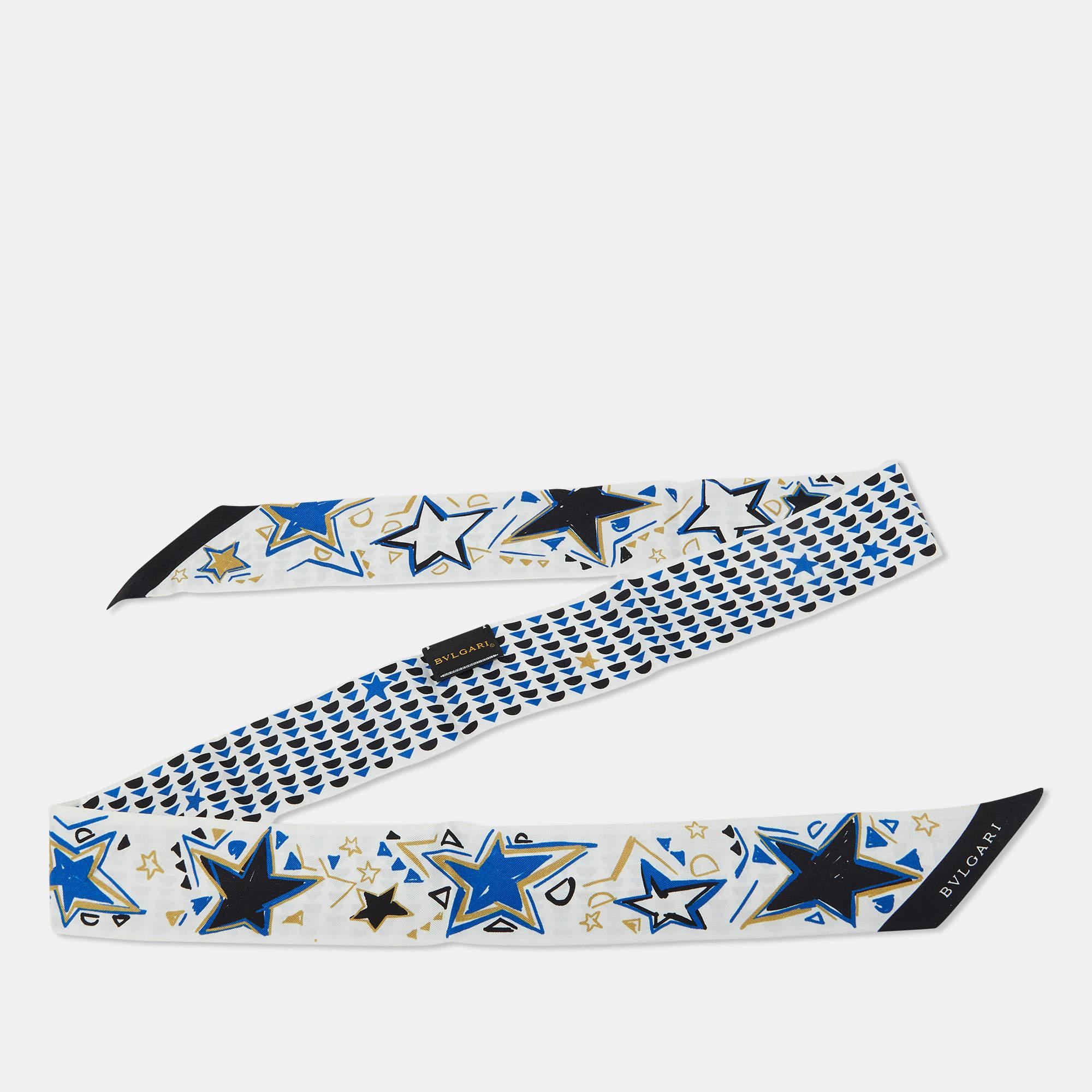Classy and stylish are some words that come to our minds when we look at the scarf. The label brings you this versatile creation made from luxurious materials that you style with many outfits.