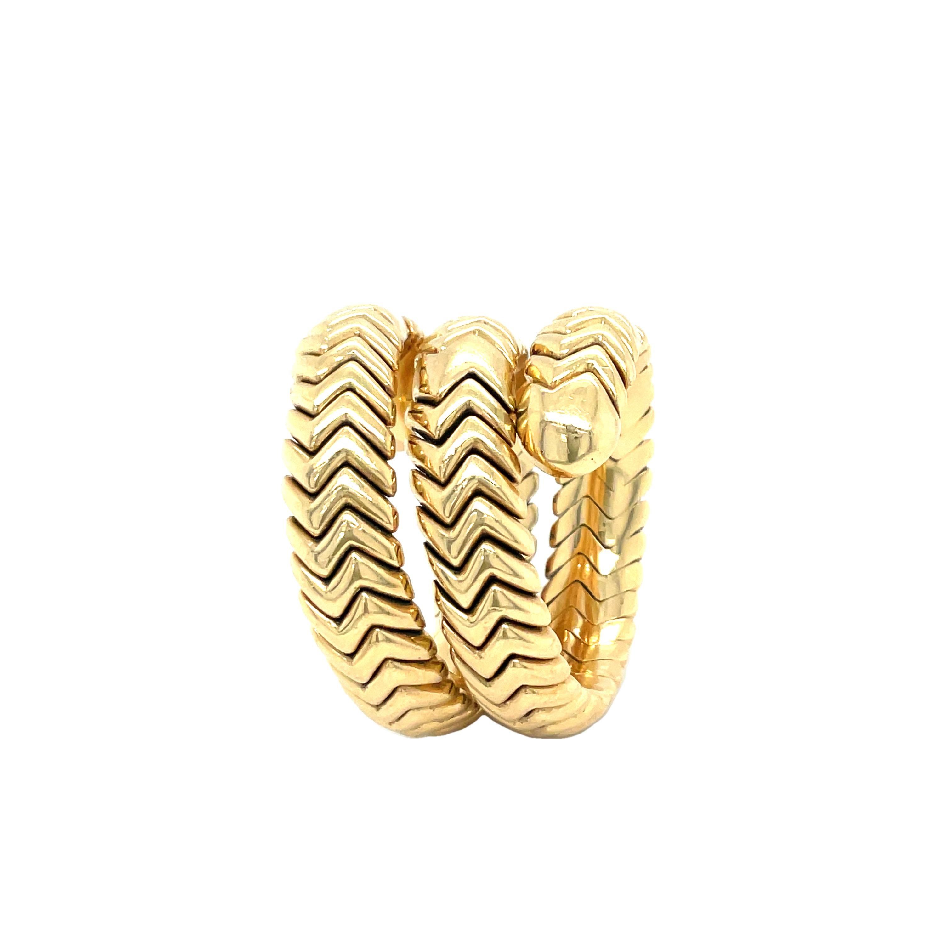 Anillo de oro amarillo BVLGARI de 3 filas 