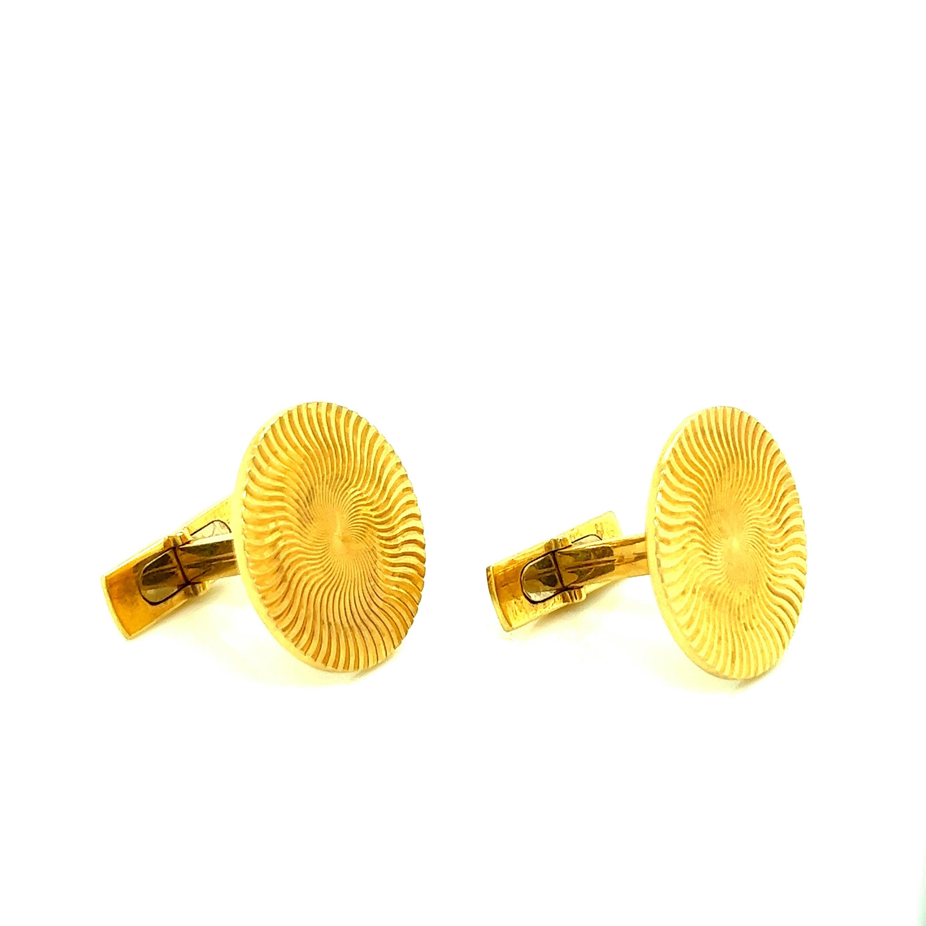 Bvlgari Yellow Gold Circle Cufflinks  In Excellent Condition For Sale In New York, NY